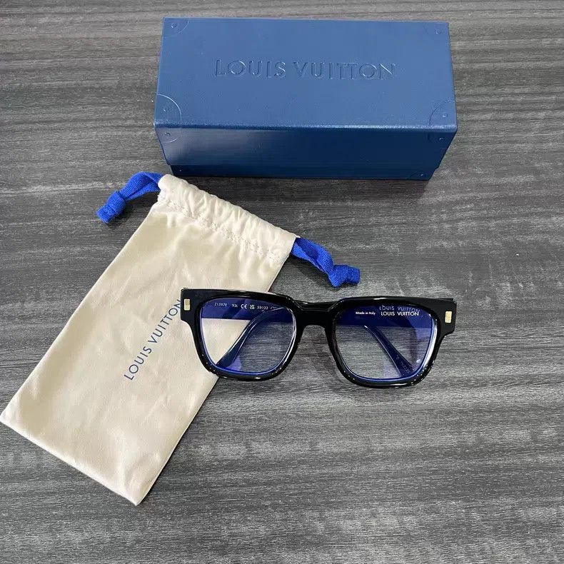 Louis Vuitton Louis Vuitton Blue Lens Box Glasses Size ONE SIZE - 1 Thumbnail