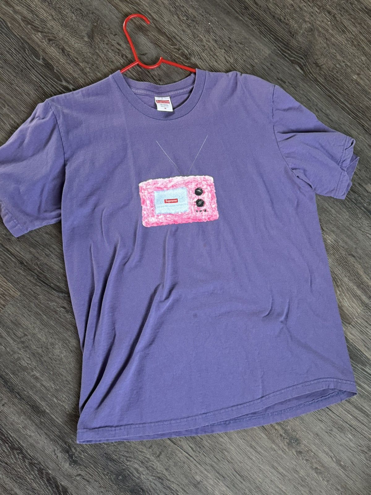 Supreme Supreme tv tee ss18 Size US M / EU 48-50 / 2 - 2 Thumbnail