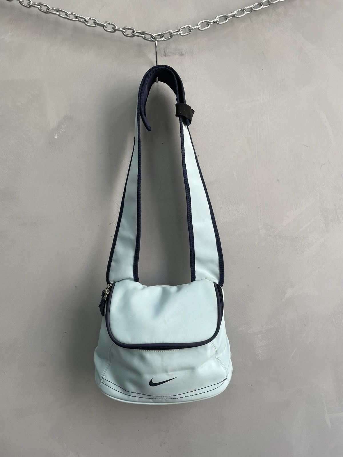 Nike Nike retro swoosh y2k messenger bag hype Size ONE SIZE - 1 Thumbnail