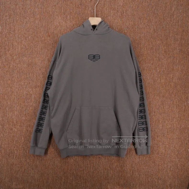 Balenciaga Balenciaga Double B embroidered kirin arm hoodie coffee co Size US S / EU 44-46 / 1 - 1 Thumbnail