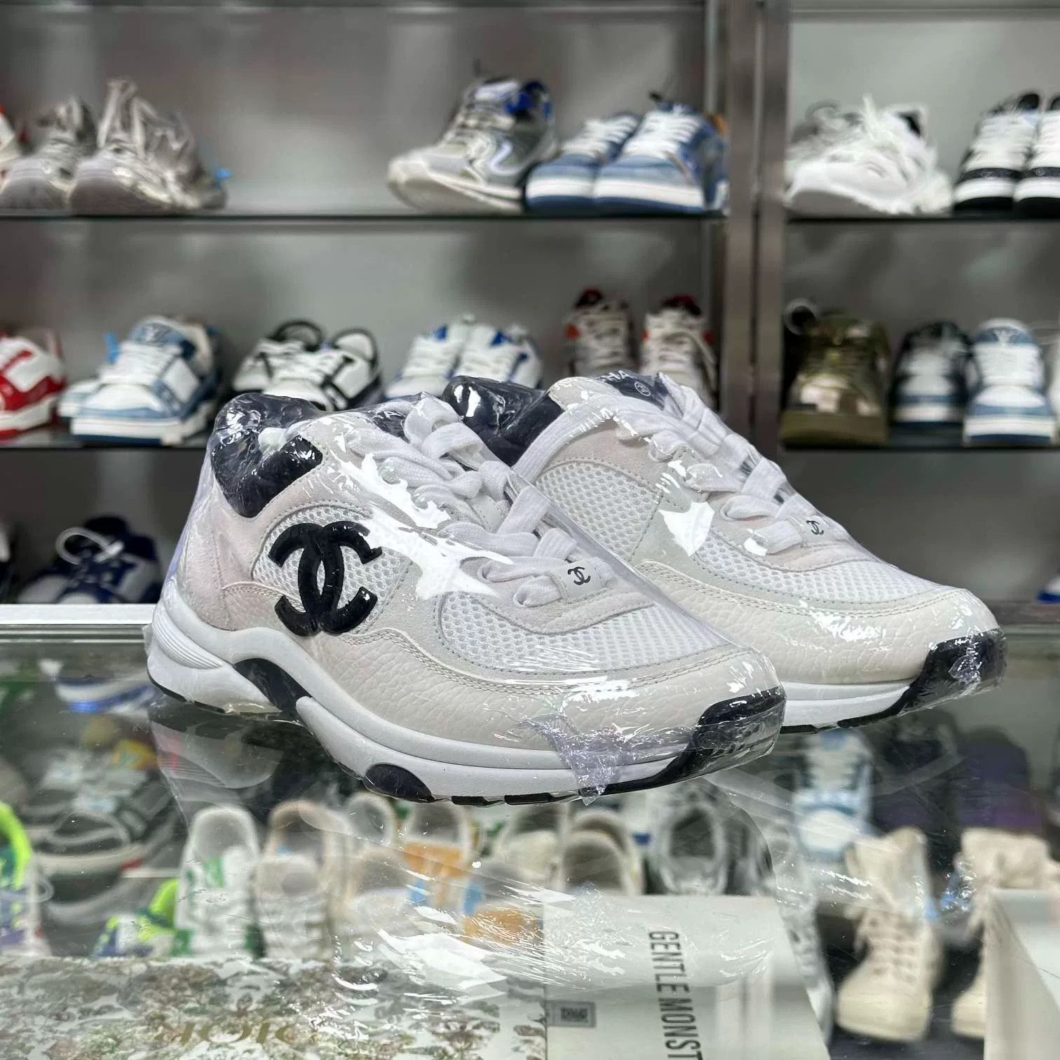 Chanel Chanel Black and White Panda Sneakers Size US 7.5 / IT 37.5 - 1 Thumbnail