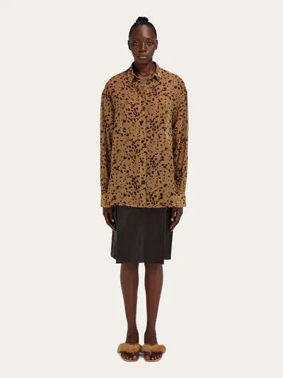 Salvatore Ferragamo o1s1rm0426 Georgette Shirt in Brown Size M / US 6-8 / IT 42-44 - 8 Thumbnail