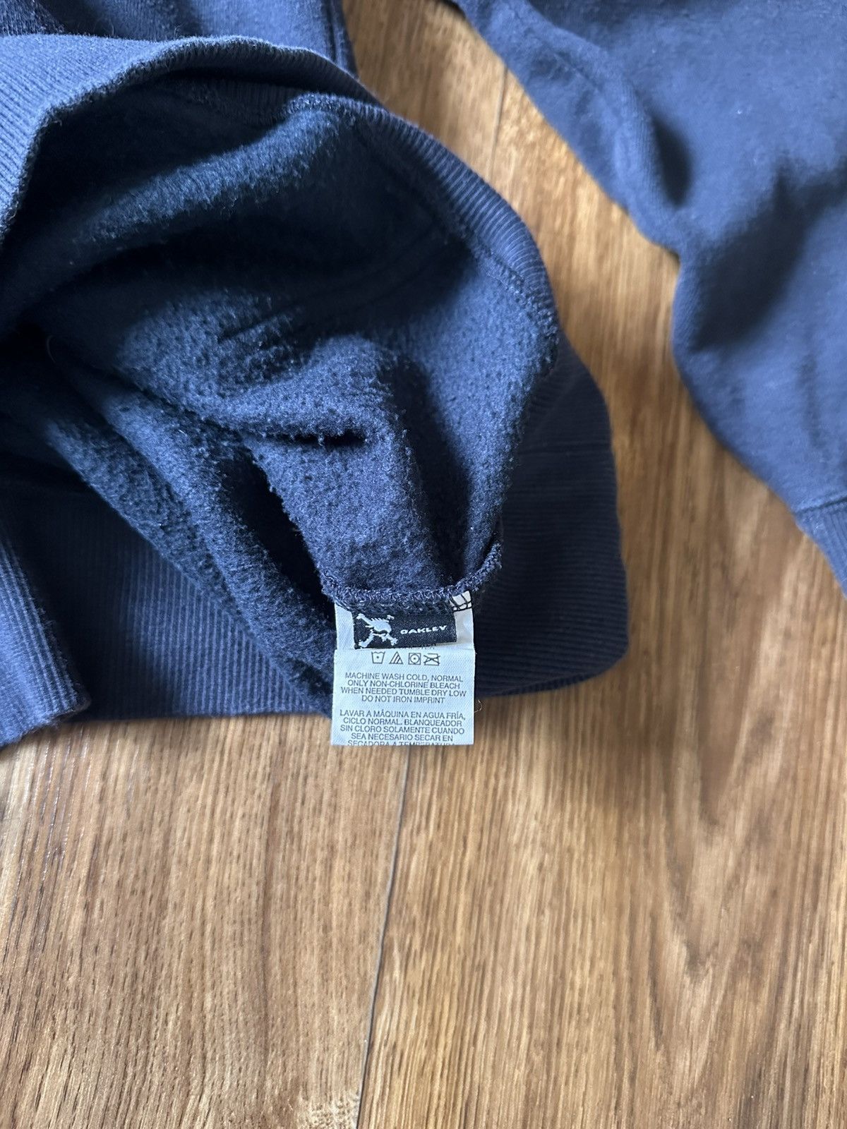 Oakley × Vintage Vintage Oakley Hoodie Big Logo Baggy Y2K Japanese 90s Size US XL / EU 56 / 4 - 5 Thumbnail