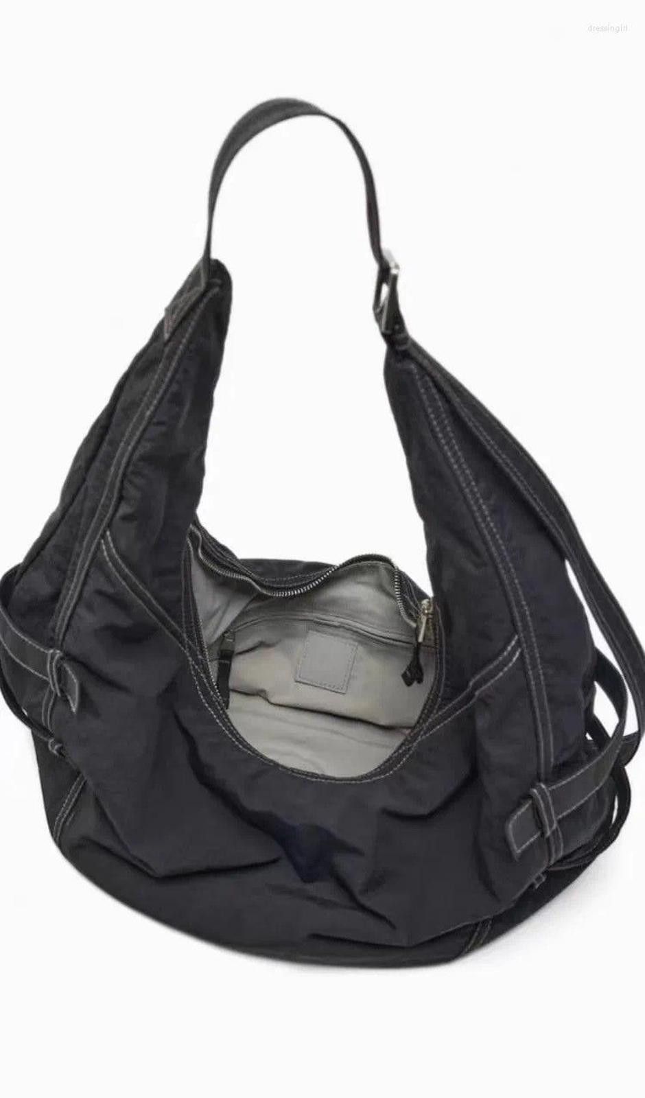Vintage Large Capacity Black Shoulder Bag with Adjustable Straps Size ONE SIZE - 5 Thumbnail