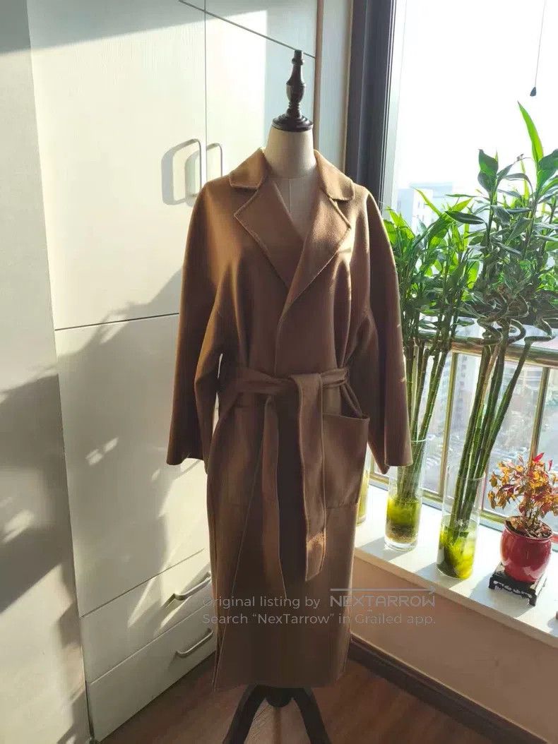 Loewe Loewe Coat, Camel Color, Made in Italy Size XS / US 0-2 / IT 36-38 - 1 Thumbnail
