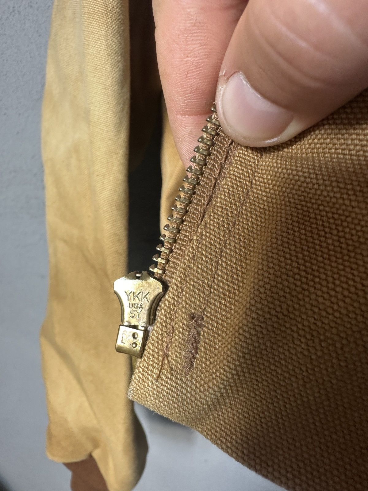 Carhartt CARHARTT Detroid Jacket Hooded Vintage Canvas Bomber Tan Men Size US S / EU 44-46 / 1 - 7 Thumbnail