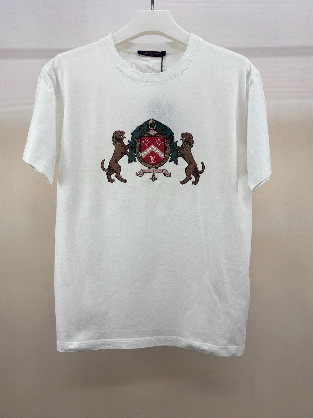 Louis Vuitton Louis Vuitton Crest Embroidery T-Shirt M Size US M / EU 48-50 / 2 - 1 Thumbnail