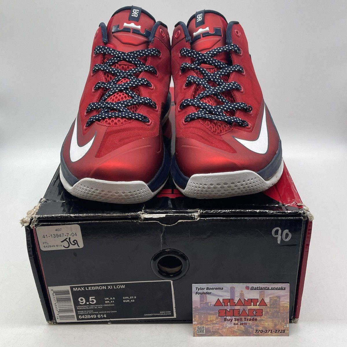 Nike Max Lebron 11 low Independence Day Size US 9.5 / EU 42-43 - 2 Thumbnail