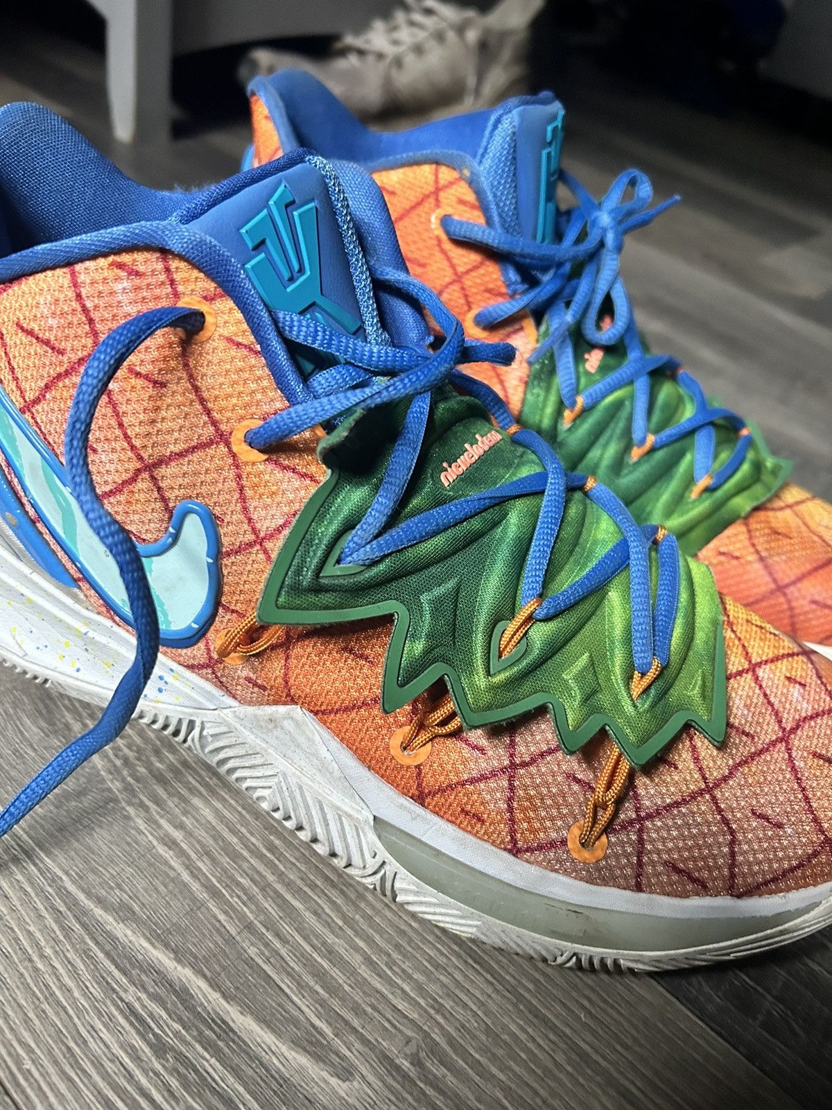 Nike Kyrie 5 Pineapple House 🍍 Size US 11 / EU 44 - 9 Thumbnail