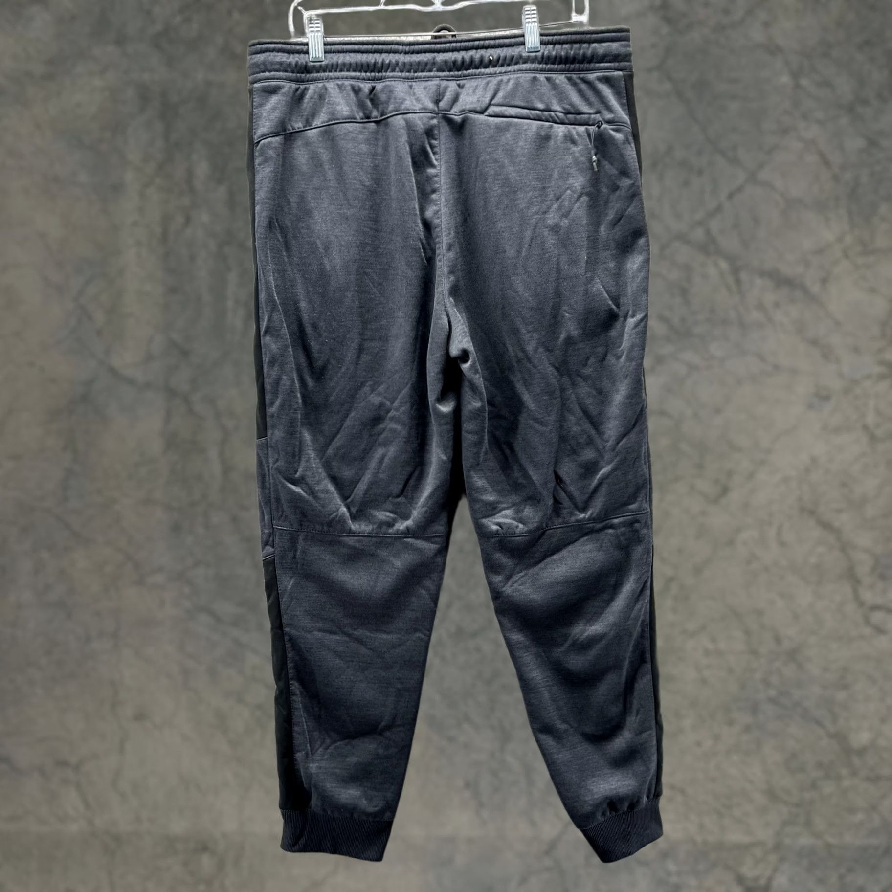 Reebok Reebok Pants Mens XL Black Joggers Fleece Lined Athletic Sweatpants Size US 36 / EU 52 - 1 Thumbnail
