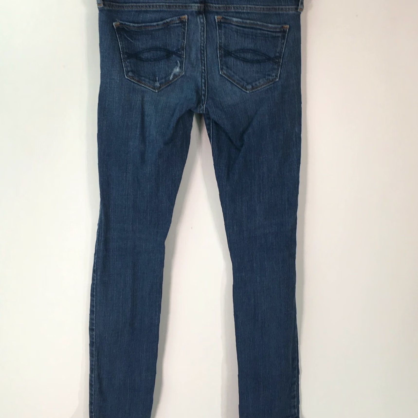 Abercrombie & Fitch Abercrombie & Fitch Jeans Skinny Women Blue 2S Regular 29in Inseam Distressed 5-Pocket Denim Jeans Mens Womens? Size 26" / US 2 / IT 38 - 2 Thumbnail