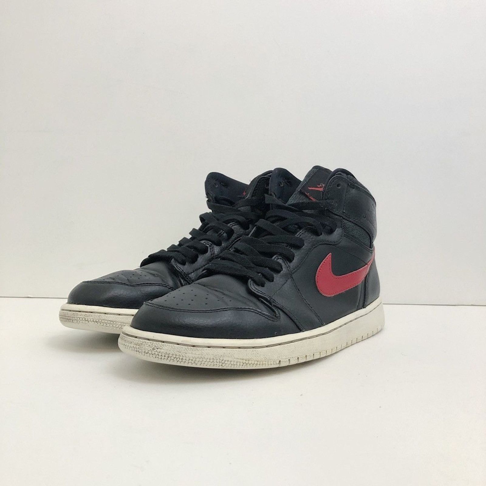 Jordan Brand 2015 Nike Air Jordan I Retro High 332550 012 “Rare Air” Size US 10 / EU 43 - 2 Thumbnail