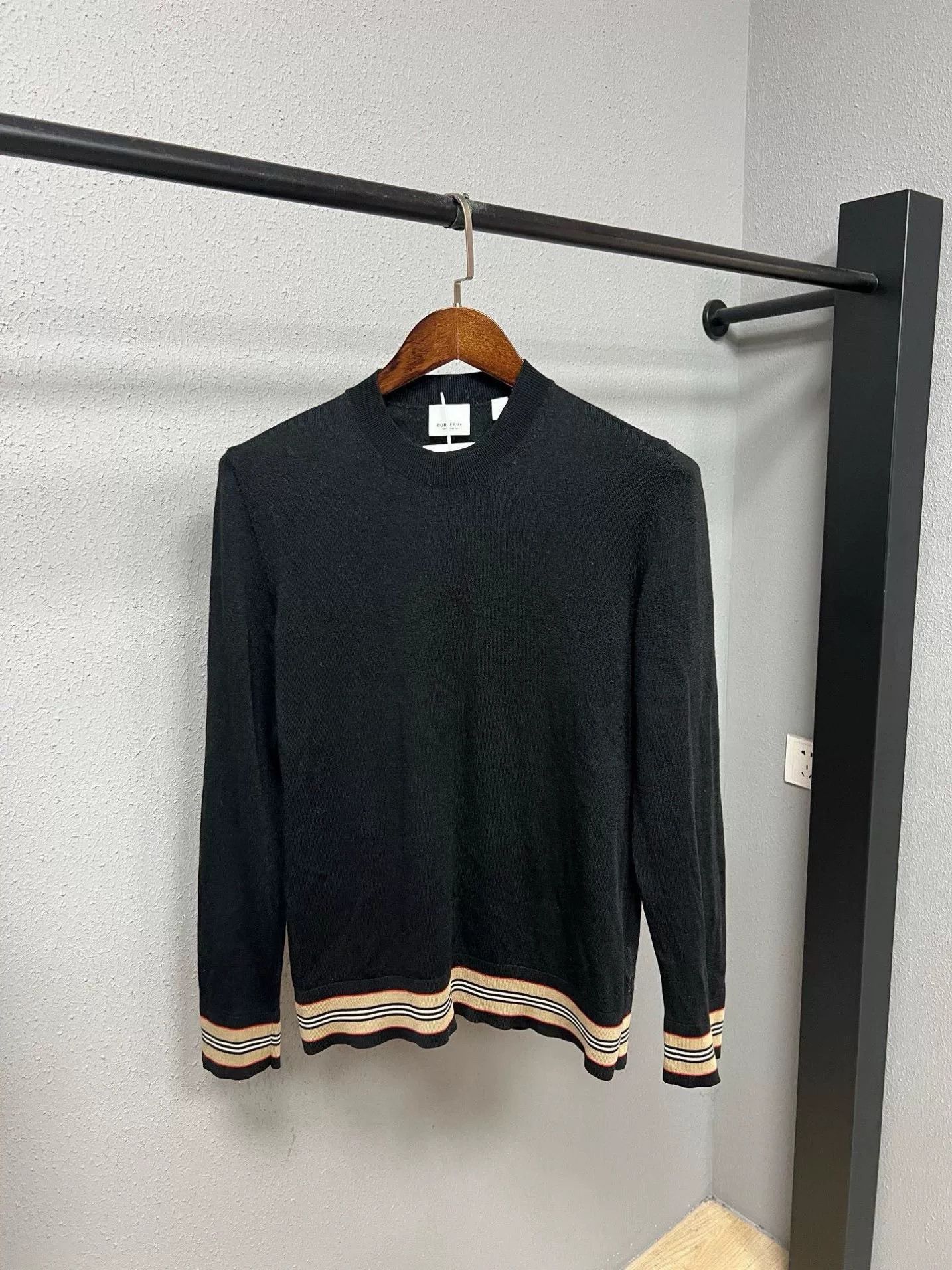 Burberry burberry striped wool knit sweater Size US L / EU 52-54 / 3 - 1 Thumbnail