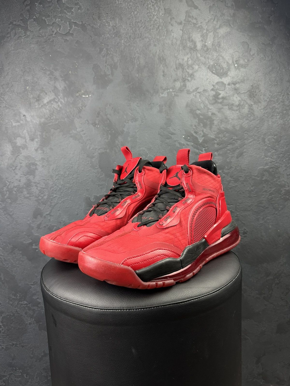 Jordan Brand × Nike NIKE AIR JORDAN AEROSPACE 720 "GYM RED" TRAINERS Size US 14 / EU 47 - 1 Thumbnail
