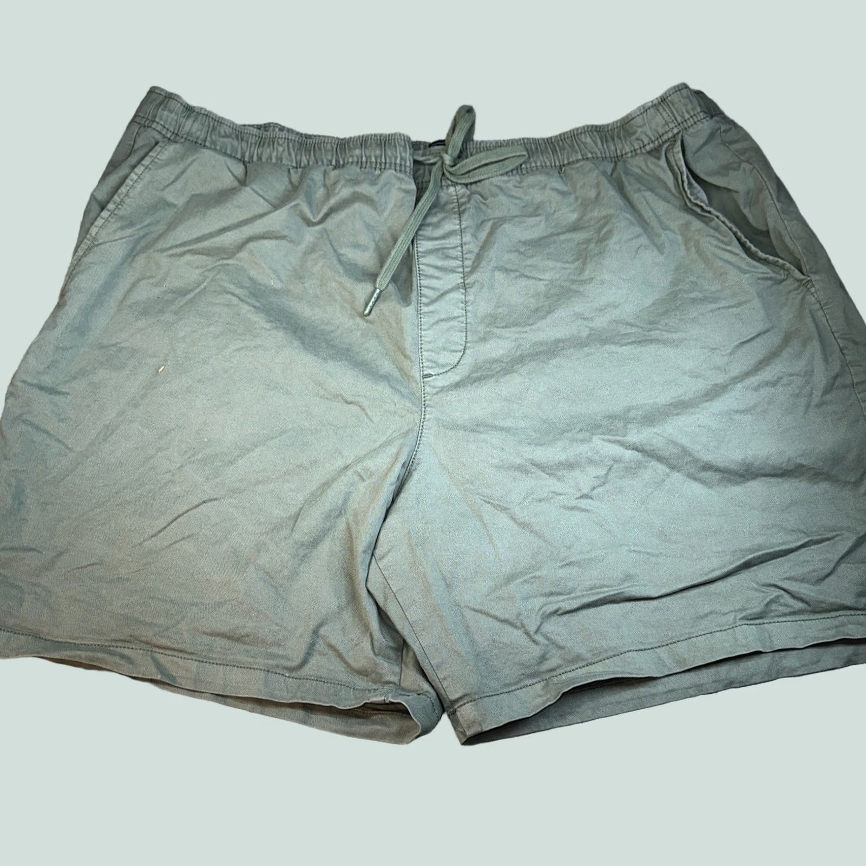 Gap VINTAGE? No. Men’s GAP Drawstring Shorts Green 2XL Chino Shorts Mens Green 2XL Gap Drawstring Chino Shorts Size US 39 - 1 Thumbnail