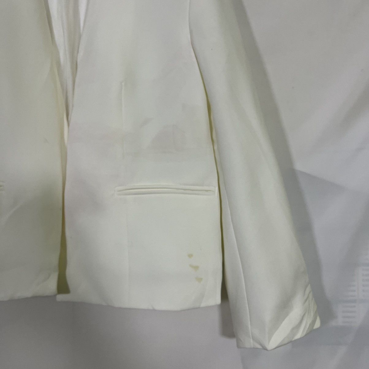 Zara ZARA CREAM/IVORY CROPPED BLAZER Size M / US 6-8 / IT 42-44 - 3 Thumbnail