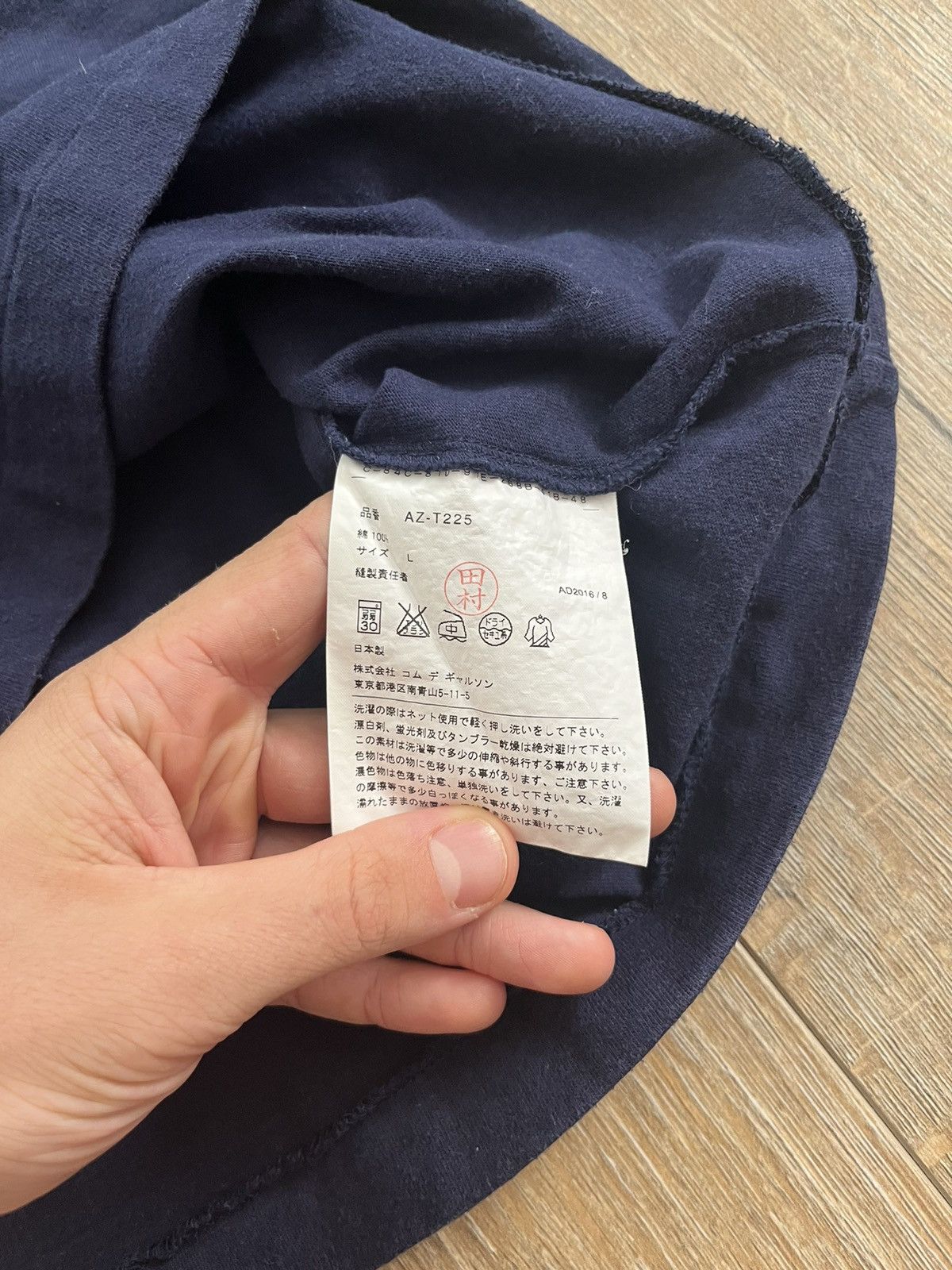 Comme des Garcons PLAY DOUBLE HEART T-SHIRT Size L / US 10 / IT 46 - 9 Thumbnail
