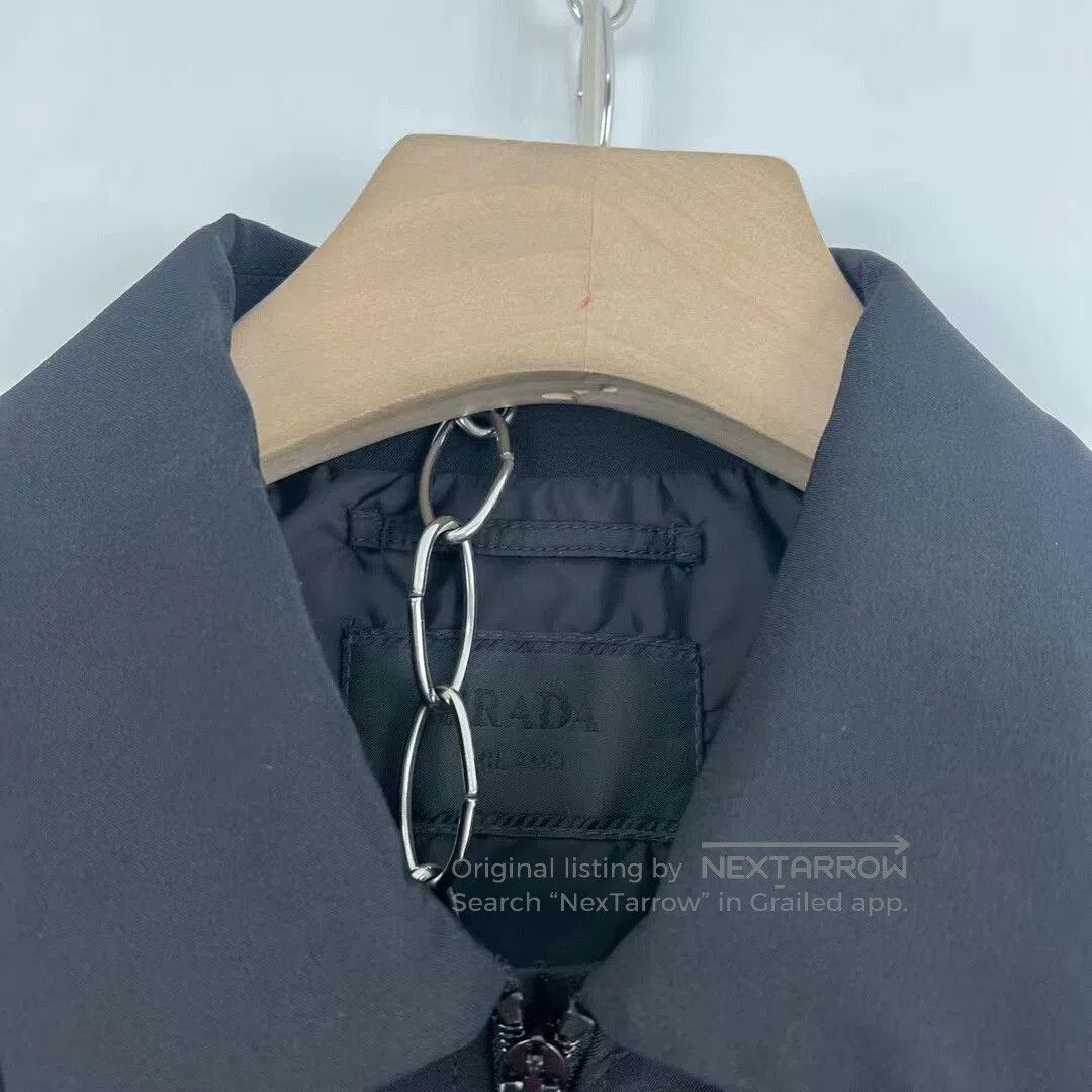 Prada prada enamel triangle logo jacket. Size US M / EU 48-50 / 2 - 3 Thumbnail