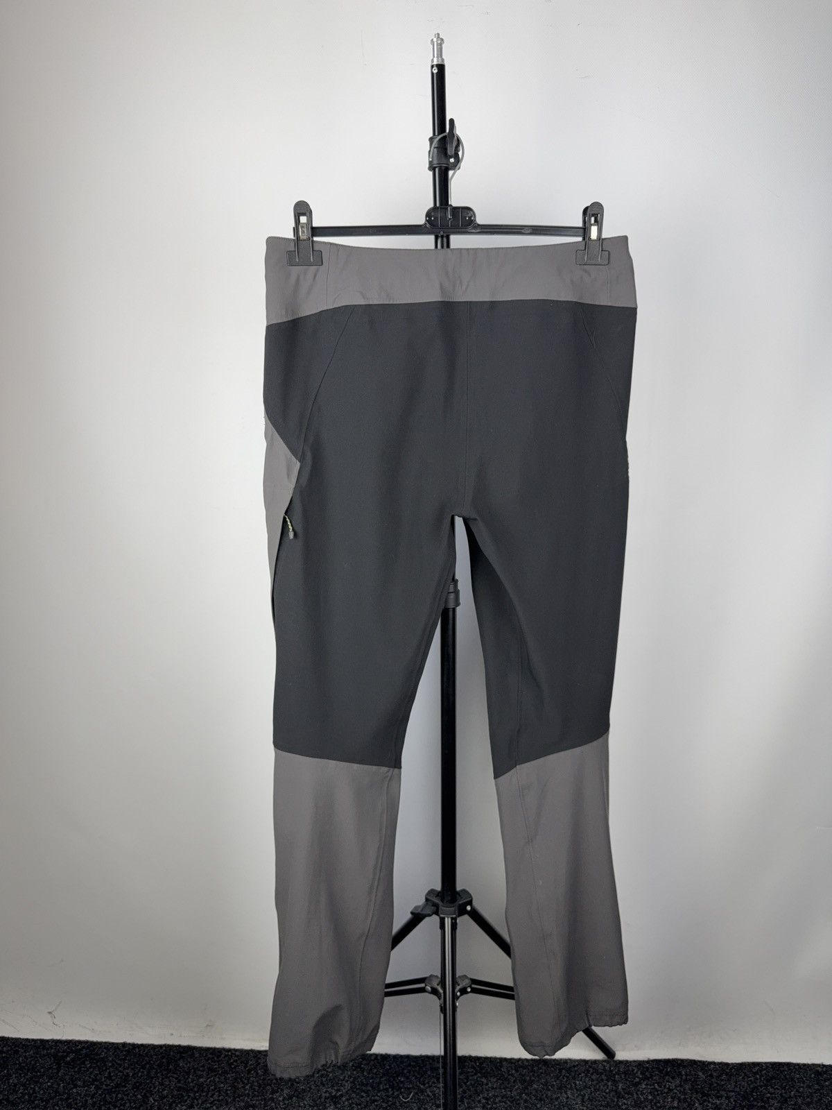 Vintage 00s Outdoor Gorpcore Jack Wolfskin Softshell Pants