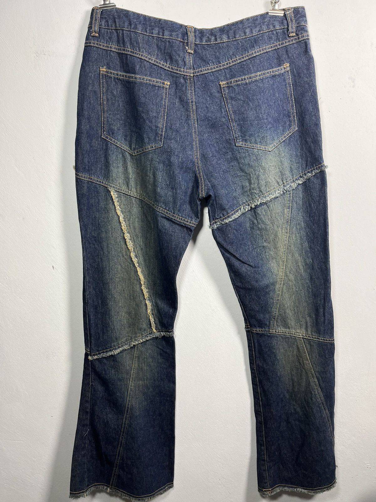Japanese Brand Jeans Flare Y2K DESIGN JOUER AUX ÉCHECS Size 33" - 10 Thumbnail