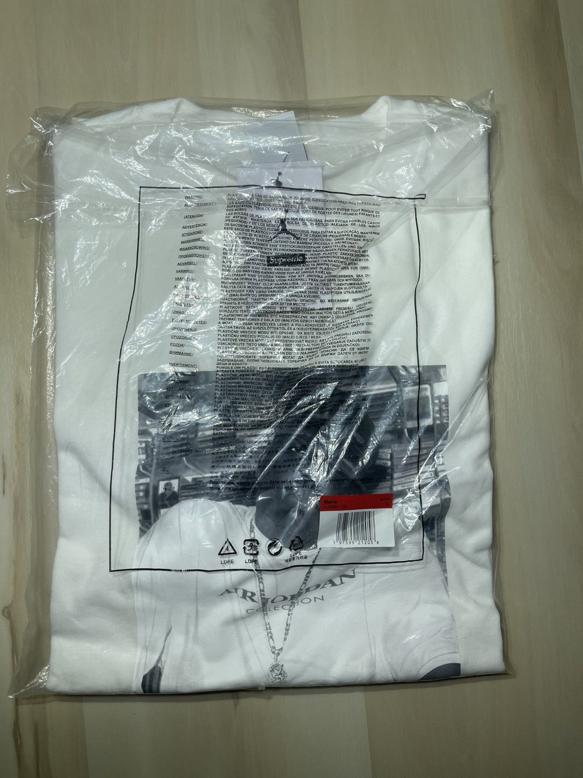 Supreme Supreme Air Jordan The Notorious B.I.G. Biggie T-shirt White Size US L / EU 52-54 / 3 - 2 Thumbnail
