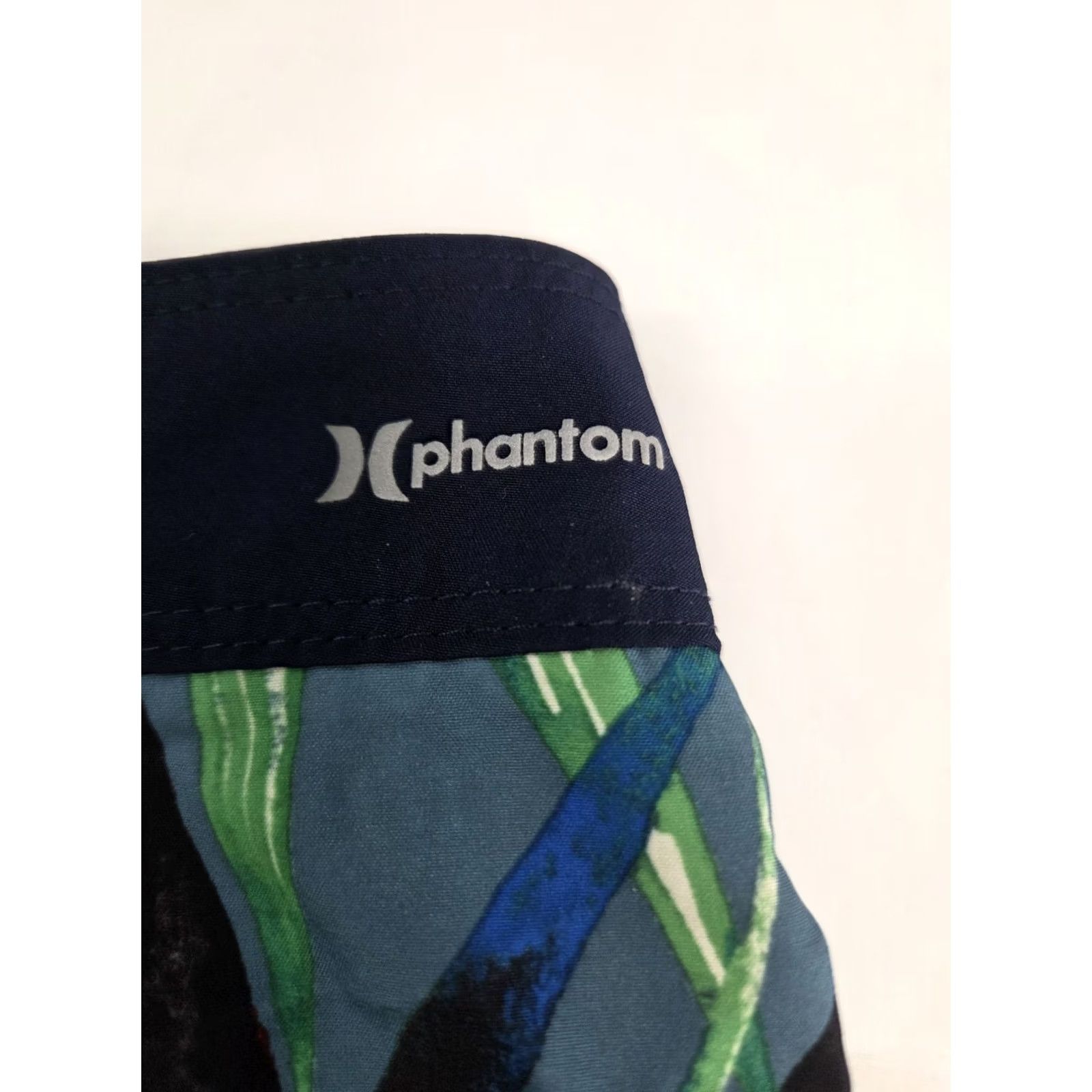 Hurley Hurley Mens Phantom Board Shorts Drawstring Back Pocket Floral Size 34 Multicolor Beach Tropical Quick Dry Lightweight Surfing Recreational Size US 34 / EU 50 - 5 Thumbnail