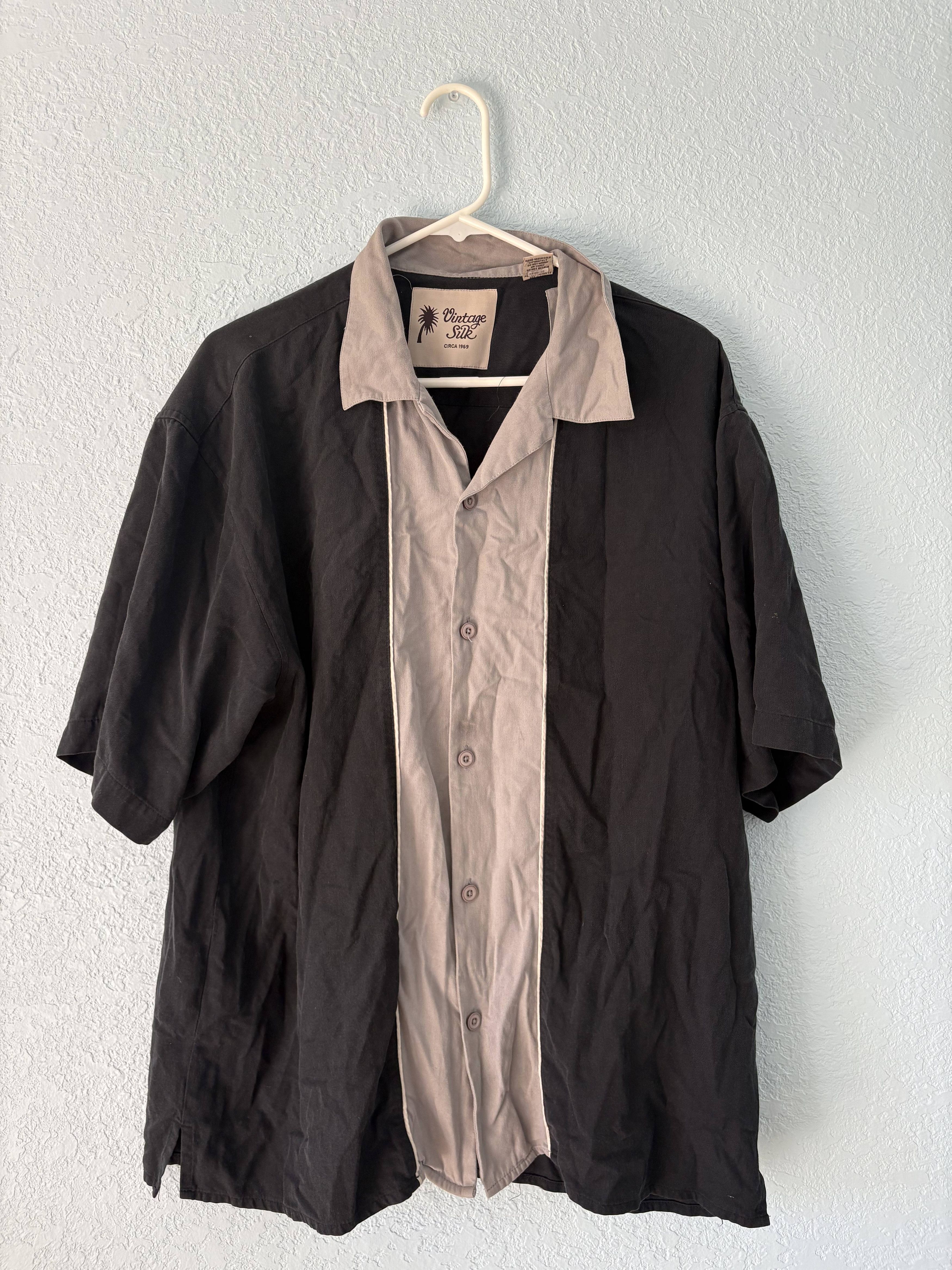 Vintage Vintage Silk Button-Up Shirt Size US XL / EU 56 / 4 - 1 Thumbnail