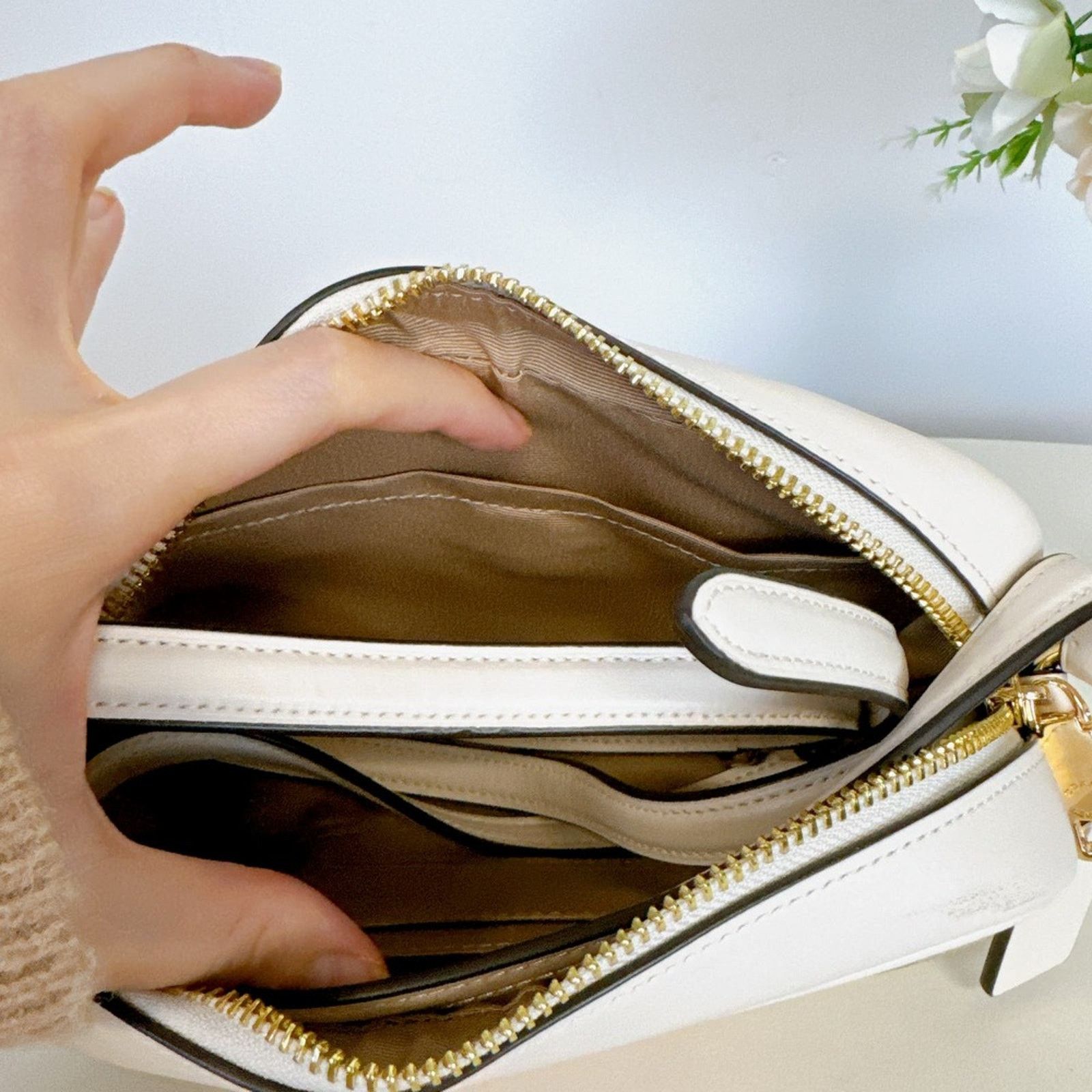 Coach CO939 Mini Jamie Camera Bag In Sig Light Khaki Chalk