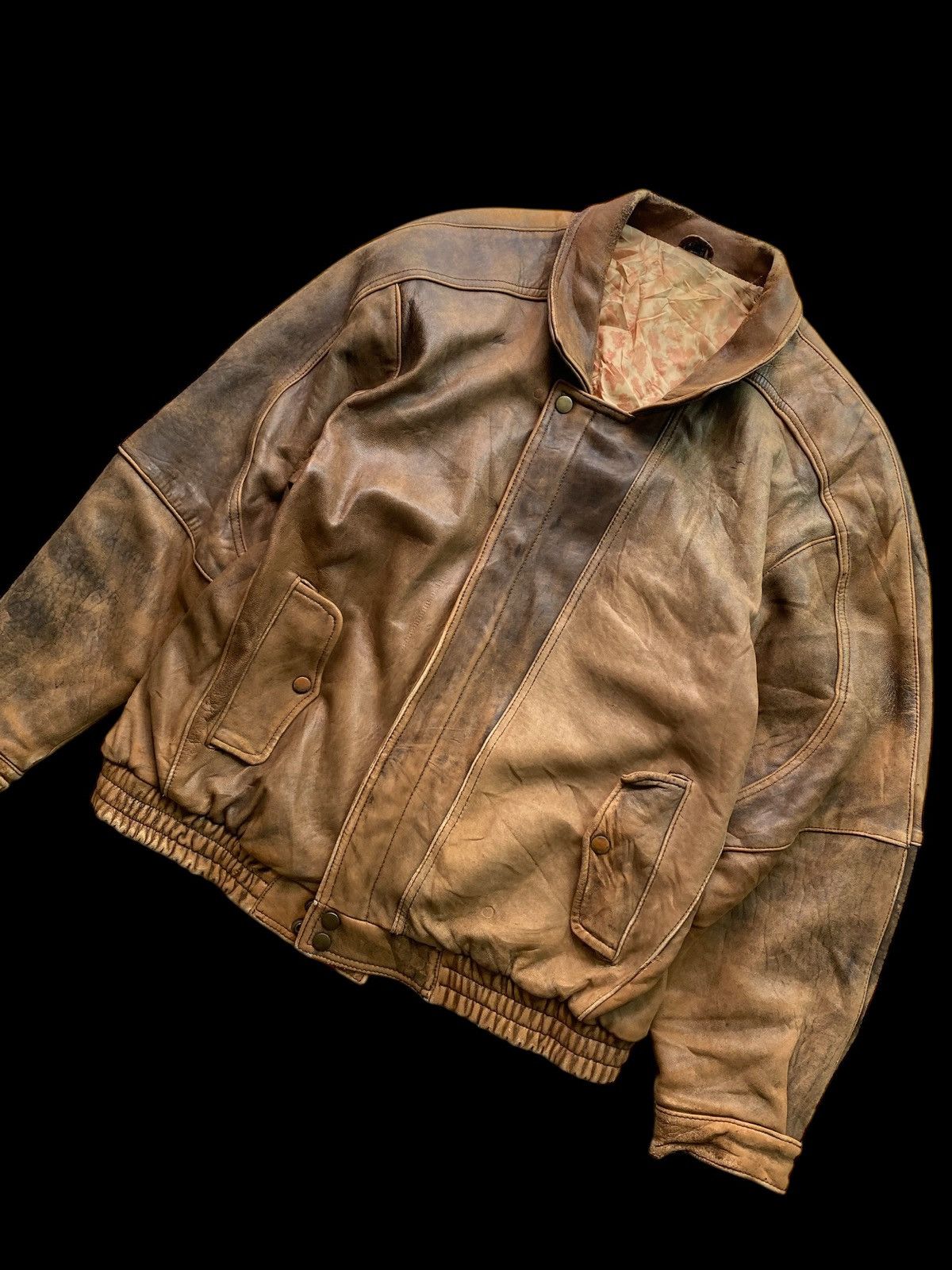 Japanese Brand VINTAGE LEATHER WEAR BOMBER JACKET DESIGN RARE Size US L / EU 52-54 / 3 - 4 Thumbnail
