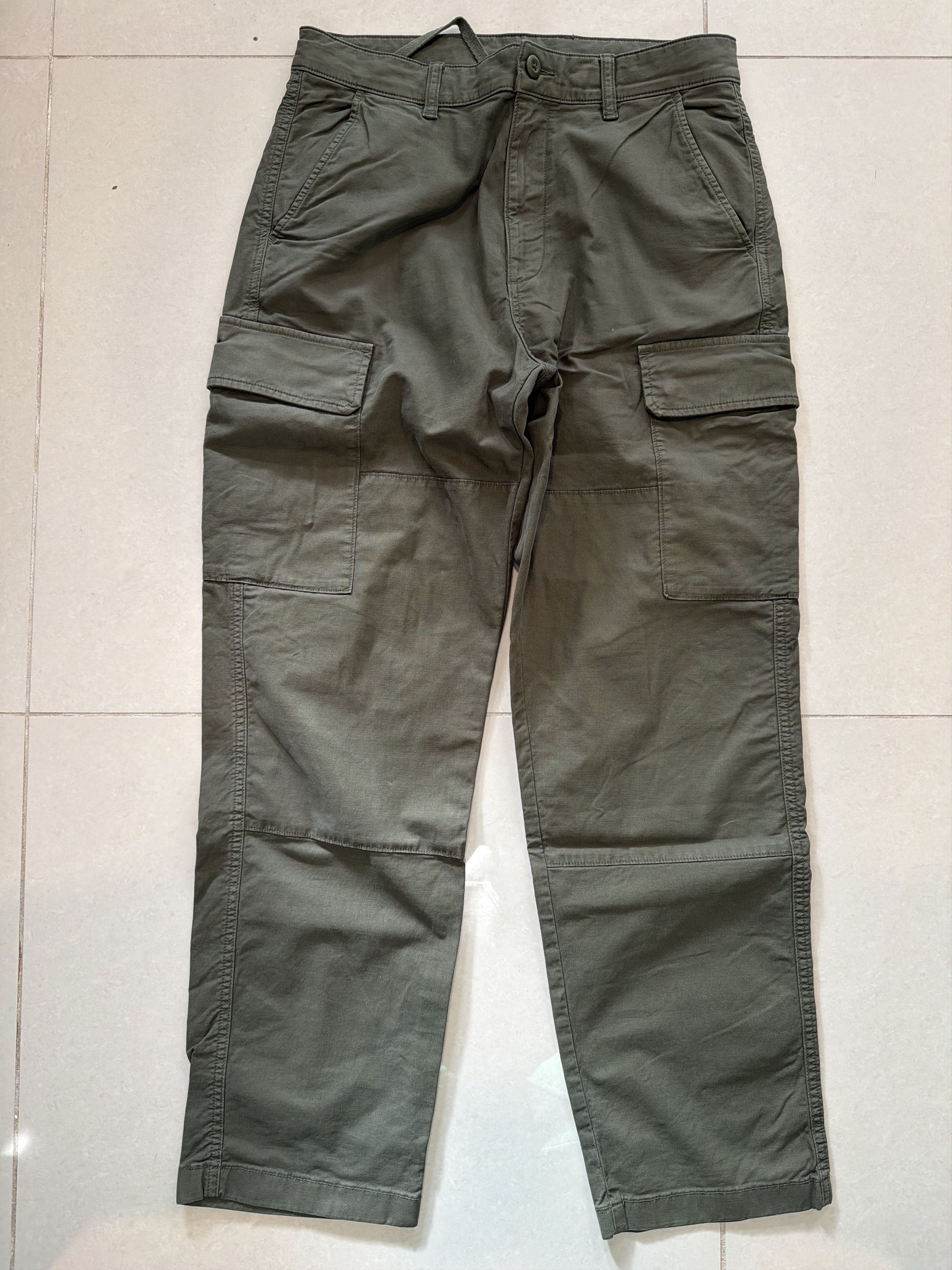 Uniqlo Uniqlo Cargo Pants Size US 30 / EU 46 - 1 Thumbnail