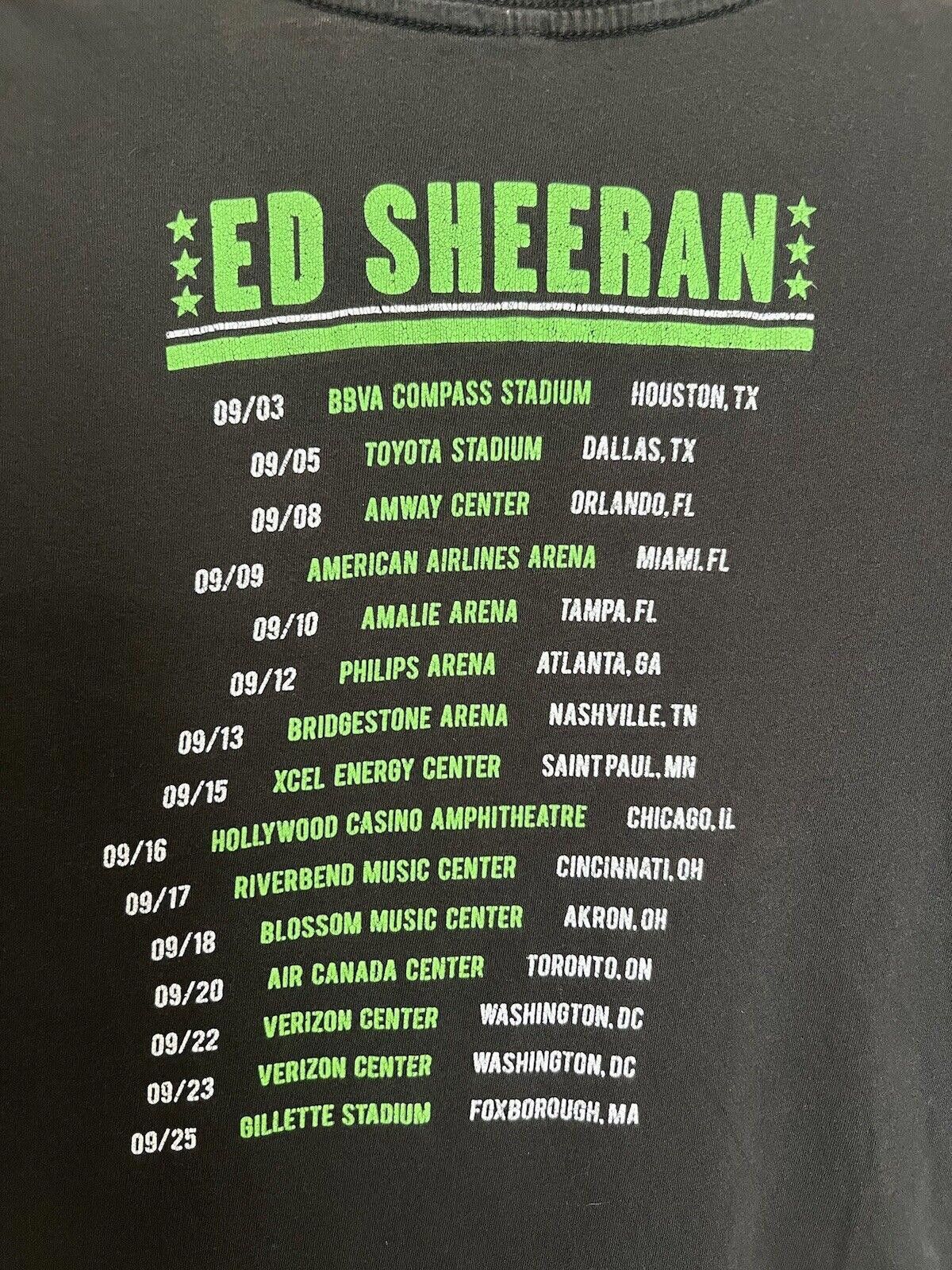 Designer 2 Ed Sheeran Shirts Men’s Small Size US S / EU 44-46 / 1 - 7 Thumbnail