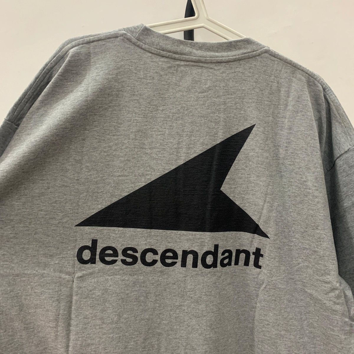 Descendant Descendants CTS Organic Cotton Crop SS - Grey Size US L / EU 52-54 / 3 - 6 Thumbnail