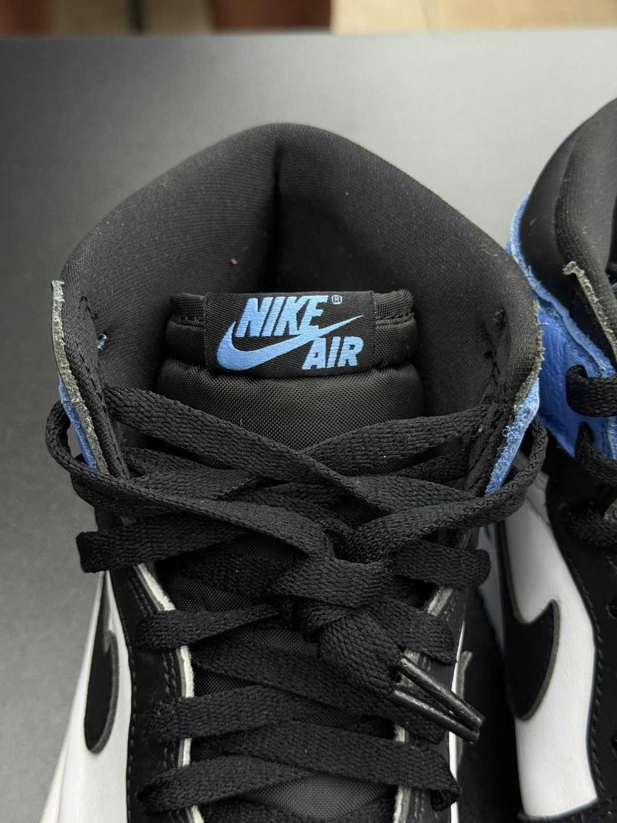 Jordan Brand × Nike Jordan 1 High UNC Toe Size 10 Pre Owned Size US 10 / EU 43 - 12 Thumbnail