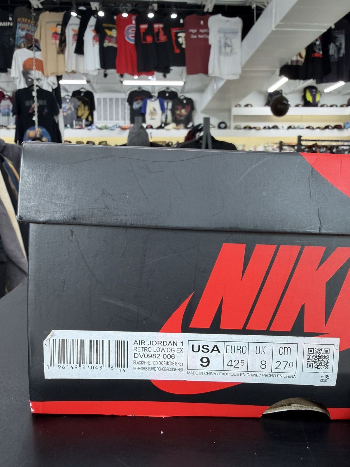Jordan Brand Jordan 1 Low Black Smoke Grey Size 9 (2022) Size US 9 / EU 42 - 12 Thumbnail