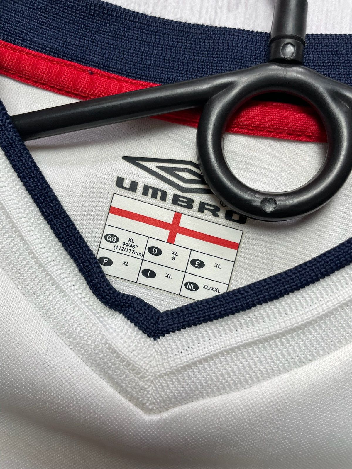 Umbro × Vintage Vintage Umbro England soccer jersey XL white Size US XL / EU 56 / 4 - 5 Thumbnail