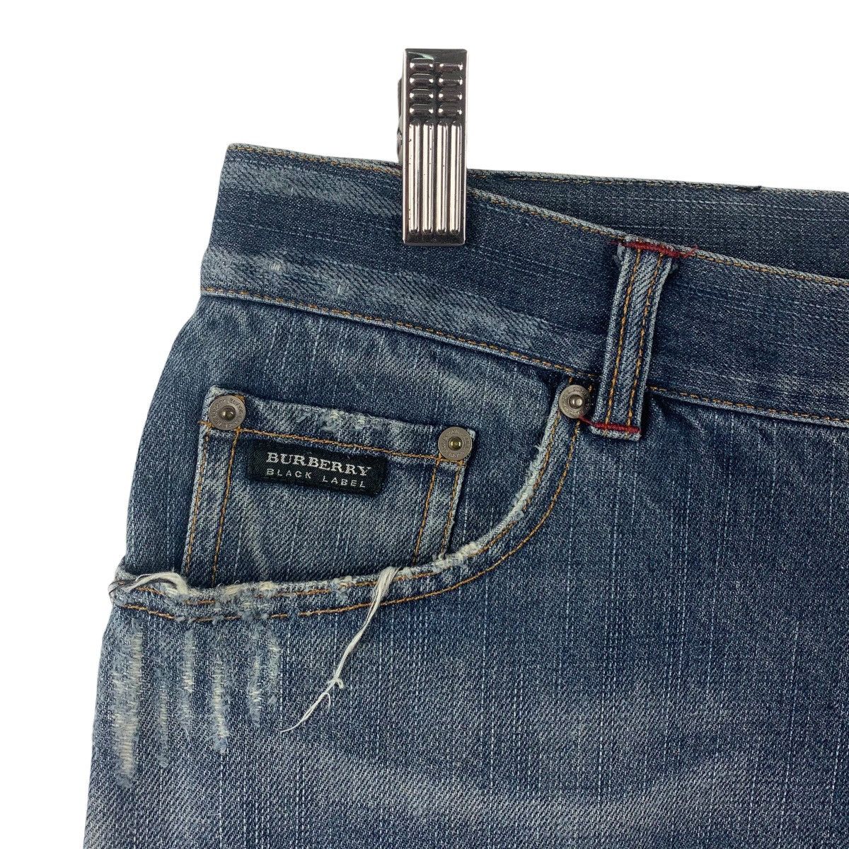Burberry × Designer BURBERRY Black label distressed design blue jeans Size US 33 - 6 Thumbnail
