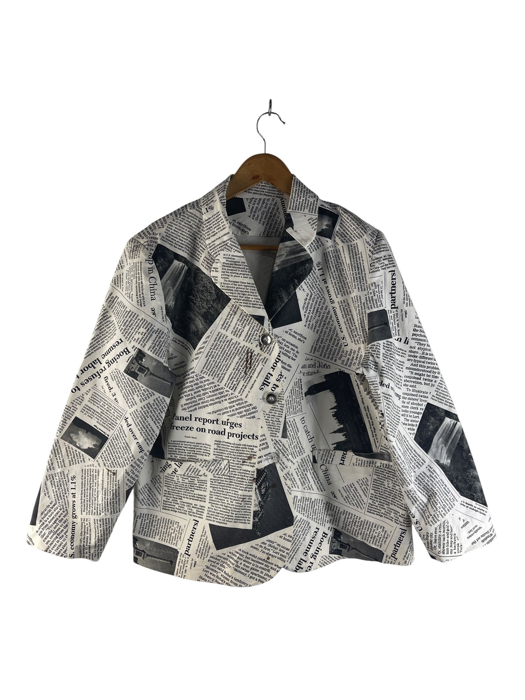 Japanese Brand Vintage Japanese Newspaper Print Collage Jacket Size US M / EU 48-50 / 2 - 2 Thumbnail