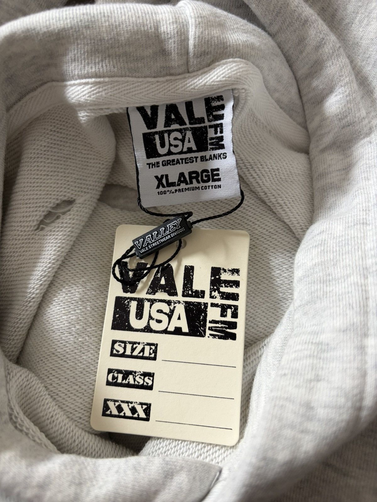 Other Valley streetwear Size US XL / EU 56 / 4 - 3 Thumbnail