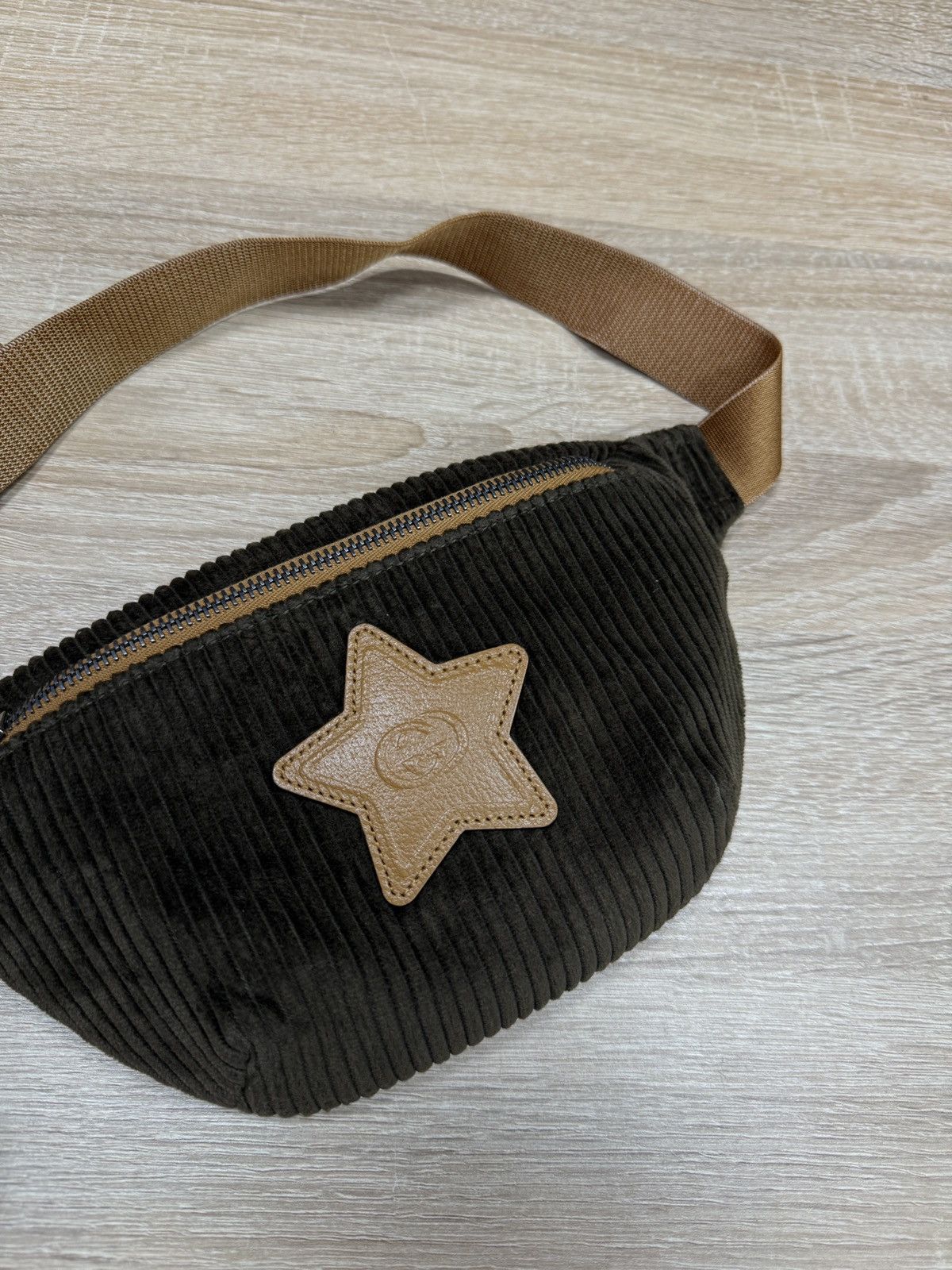 Gucci ❗️NEW 🇮🇹 GUCCI Corduroy Waist Belt Bag Velvet 502095 527066 Size ONE SIZE - 2 Thumbnail