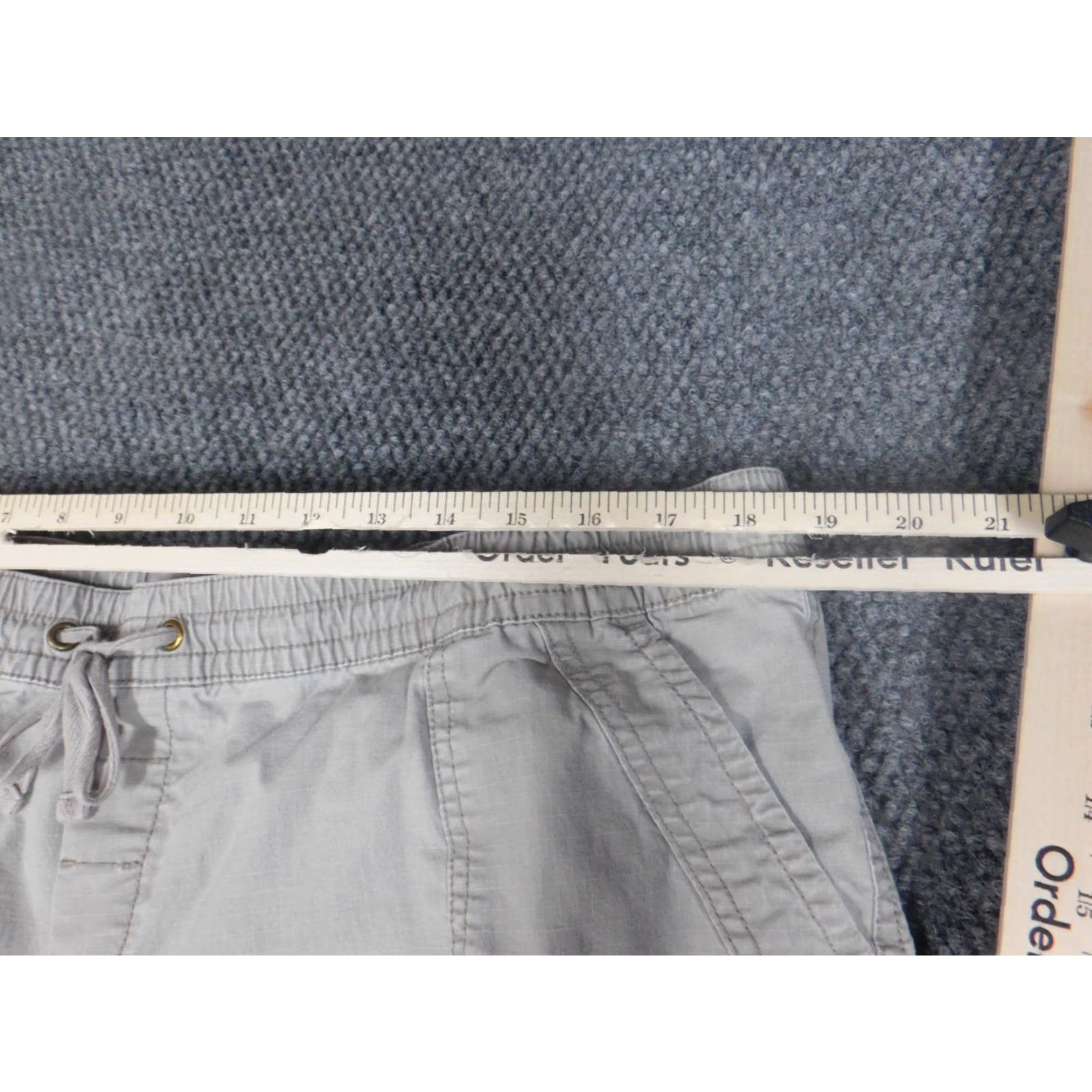 Vintage Natural Reflections Shorts Womens 16 Beige Casual Knit Flat Front Zip Chino Stretch Regular Nature 90s Mens Womens Girls Size 38" / US 16 / IT 52 - 5 Thumbnail