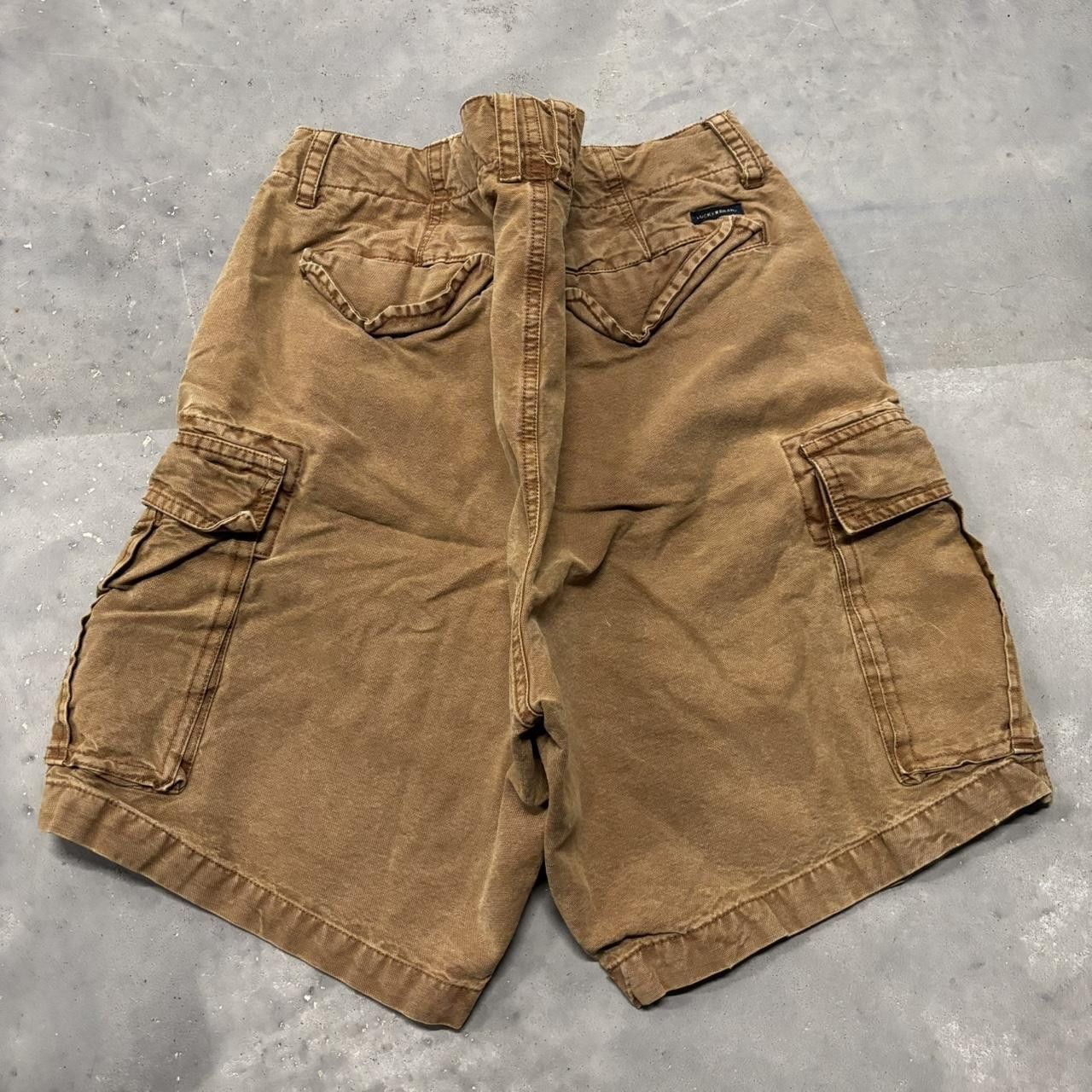 Japanese Brand × Vintage Crazy Vintage Y2K/2000s Tan Summer Essential Cargo Shorts! Size US 34 / EU 50 - 5 Thumbnail