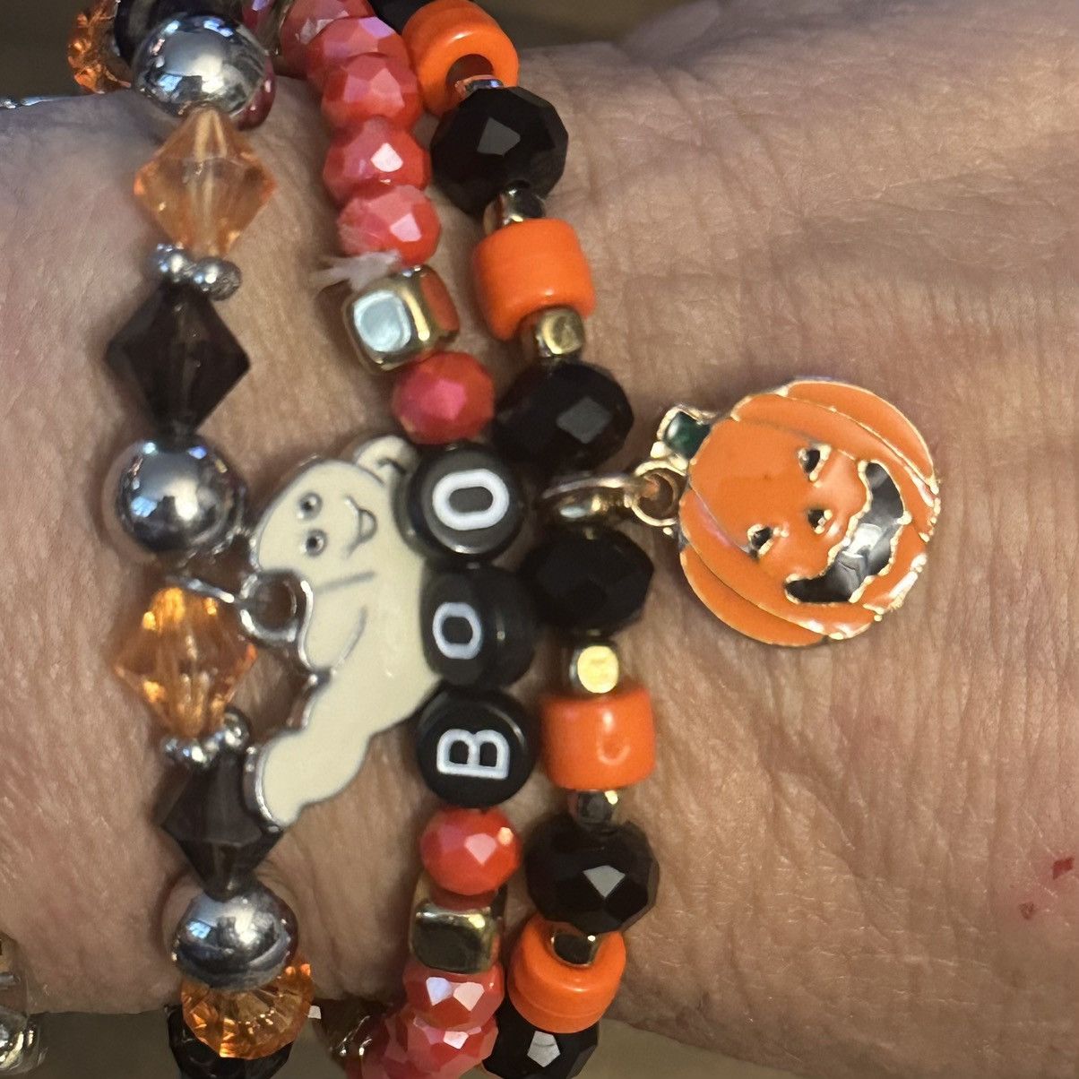 Other Halloween stretch bracelet bundle Size ONE SIZE - 6 Thumbnail