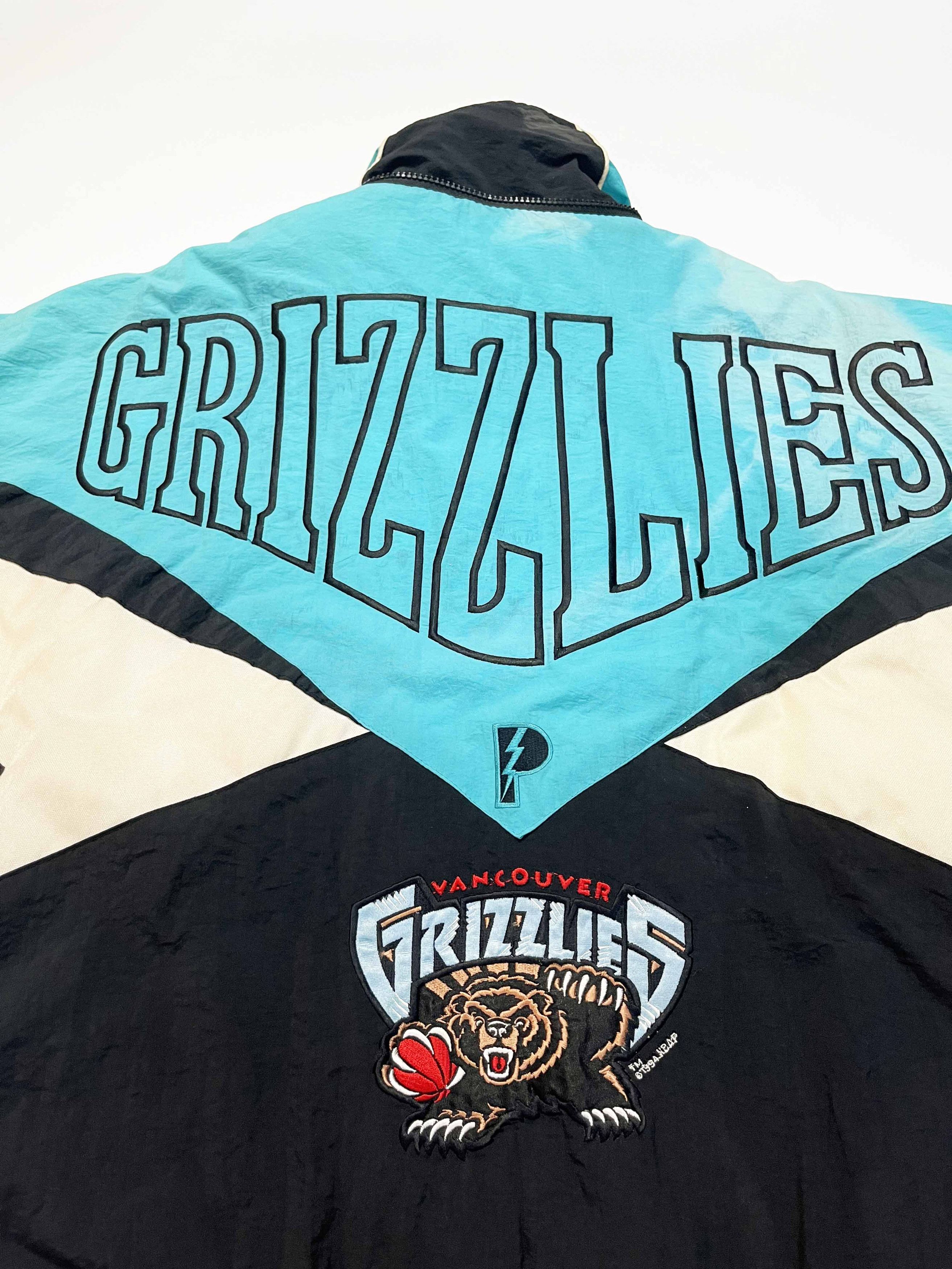 Pro Player Vintage Pro Player Vancouver Grizzlies NBA Puffer Jacket Size US L / EU 52-54 / 3 - 6 Thumbnail