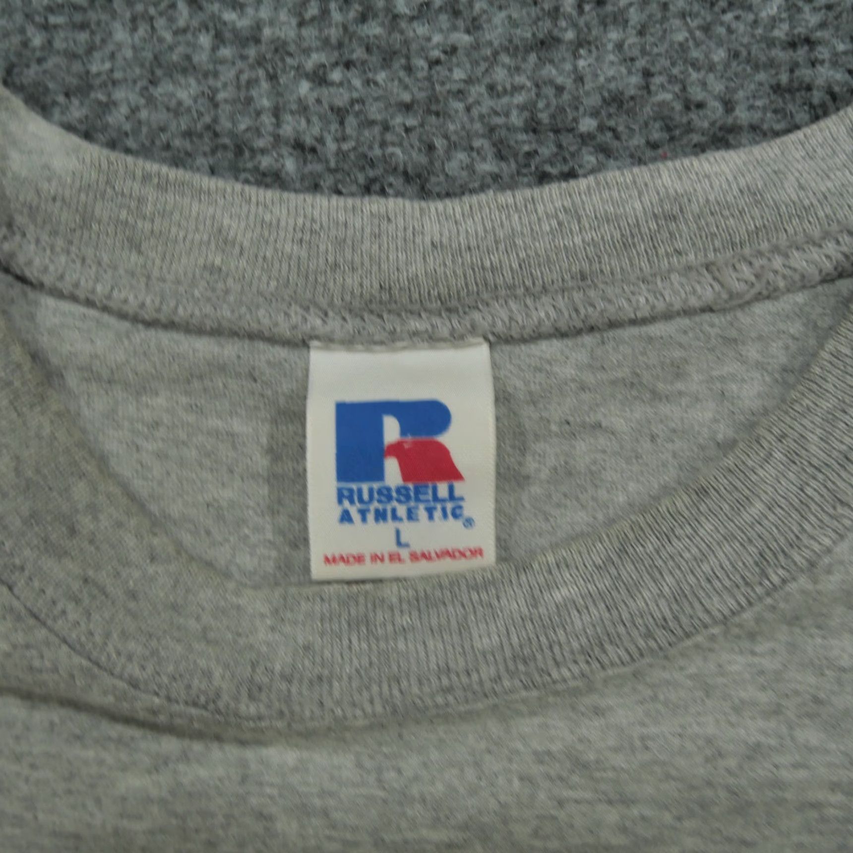 Russell Athletic VINTAGE Russell Athletic T-Shirt Adult Large Gray Cropped 80s Mens Shirt Size US L / EU 52-54 / 3 - 5 Thumbnail