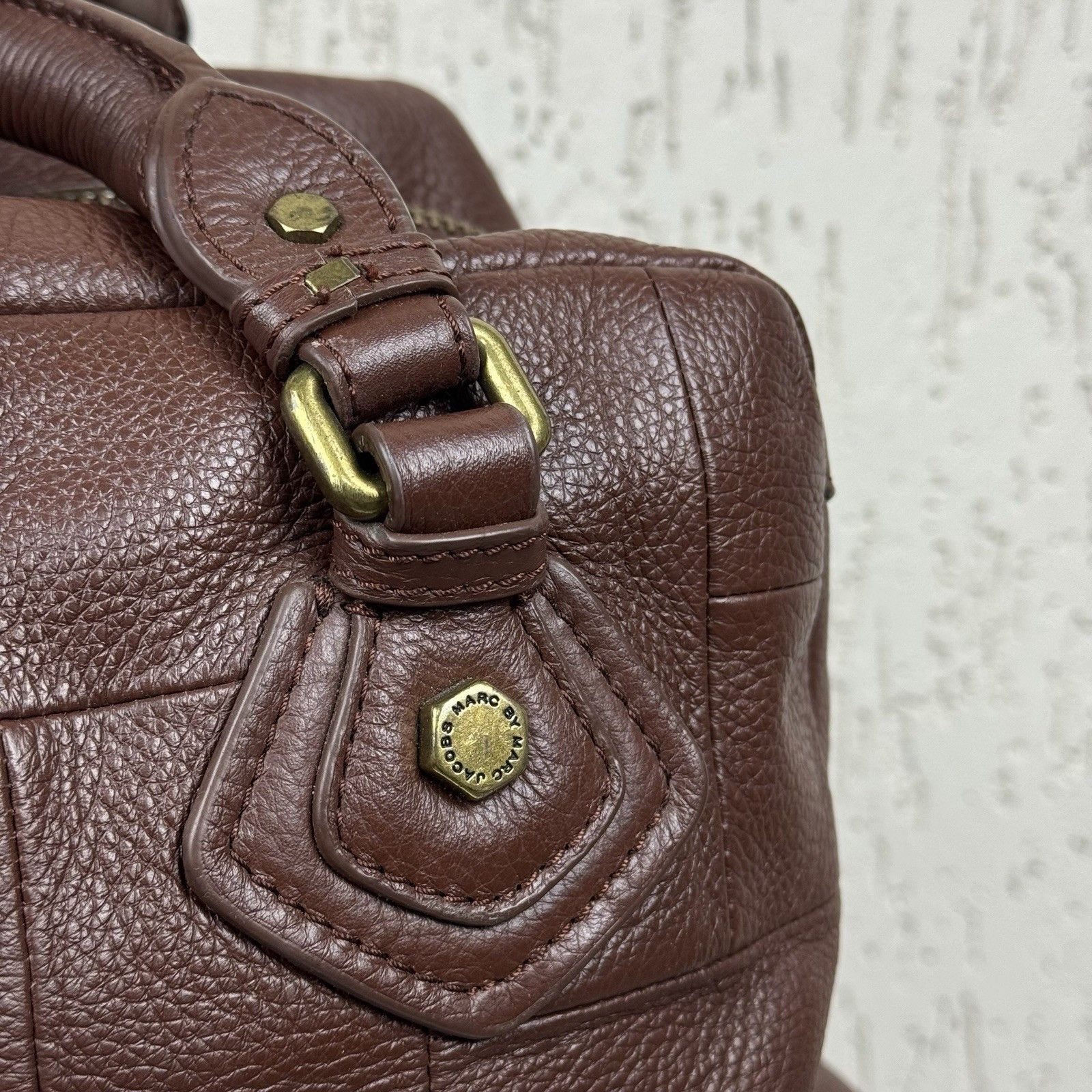 Marc by Marc Jacobs Marc by Marc Jacobs Handbag 2000s Y2k Vintage Leather Brown Size ONE SIZE - 9 Thumbnail