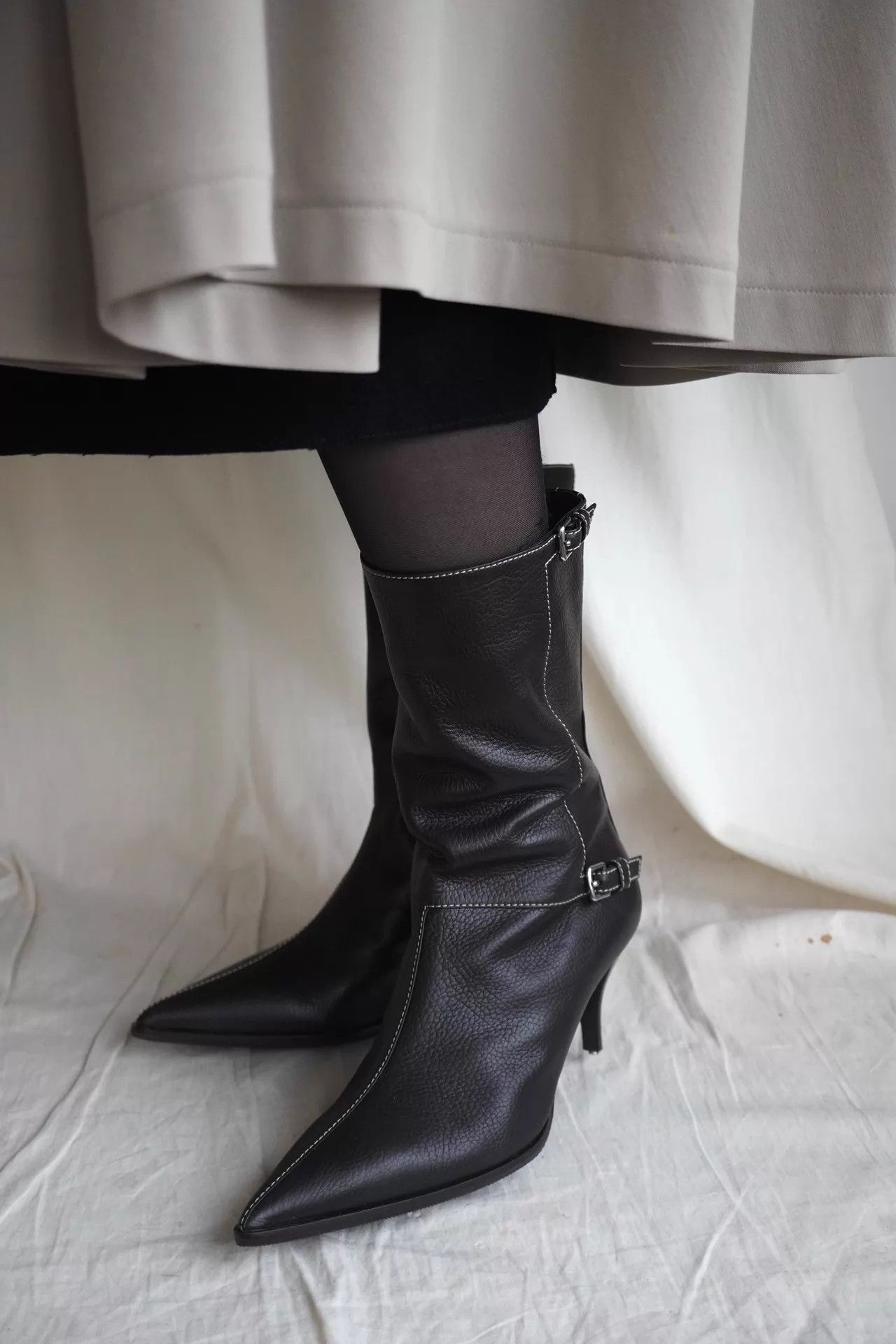 Hermes Rare 2000s Hermes White Stitch Low Heel Boots 38 Size US 7.5 / IT 37.5 - 5 Thumbnail