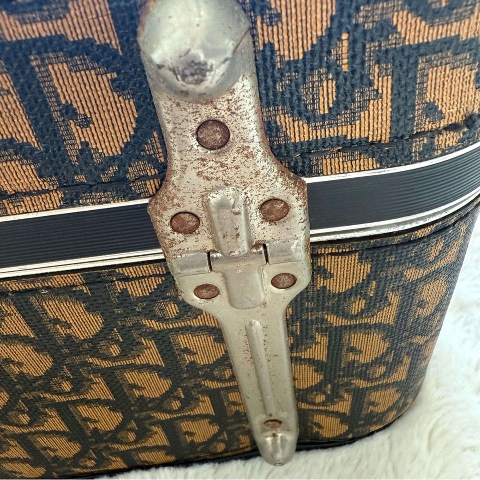 Dior Vintage 1970s Christian Dior Suitcase 100% Authentic 28x18x8 Size ONE SIZE - 5 Thumbnail