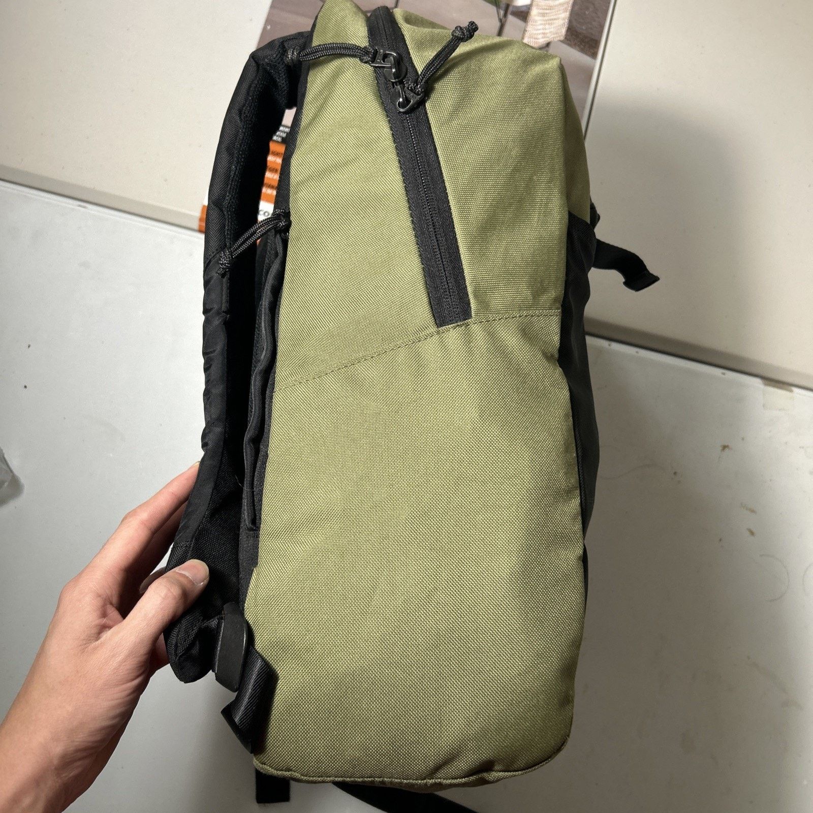 Incase Incase Cargo Backpack Medium Mesh Flap Green Journey 18" Size ONE SIZE - 5 Thumbnail