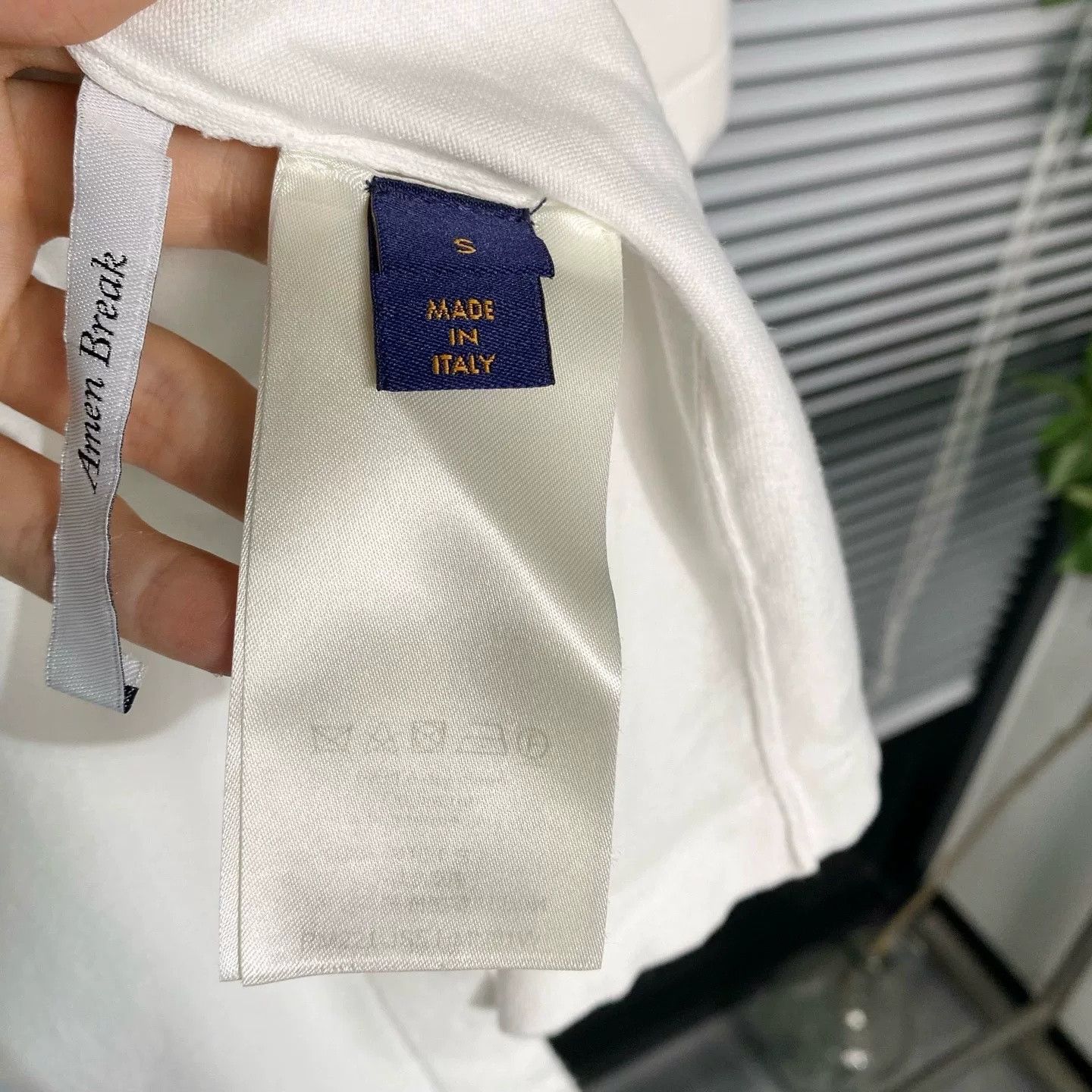 Louis Vuitton Louis Vuitton White Knit Logo Short-Sleeve Size US S / EU 44-46 / 1 - 4 Thumbnail