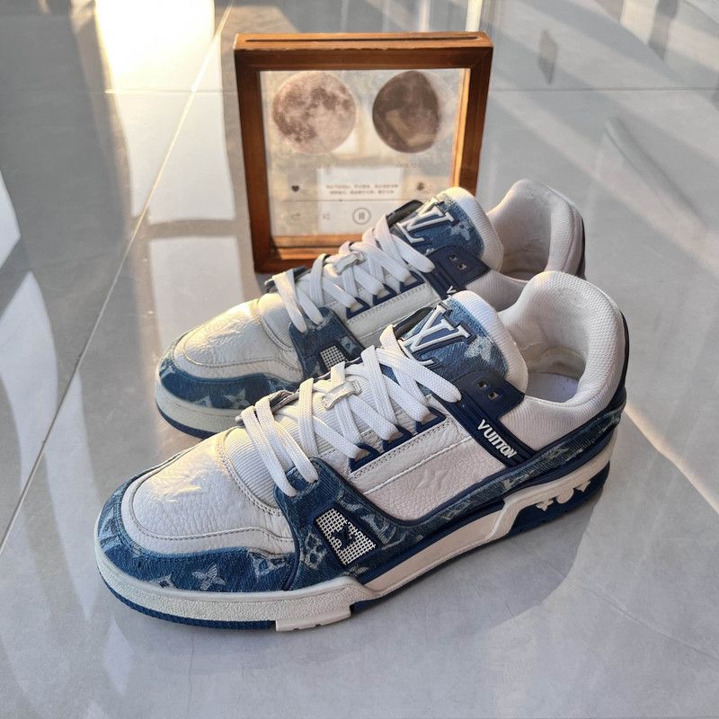 Louis Vuitton Louis Vuitton Denim Low-Top Fashion Sneakers 0089 Size US 8 / EU 41 - 1 Thumbnail